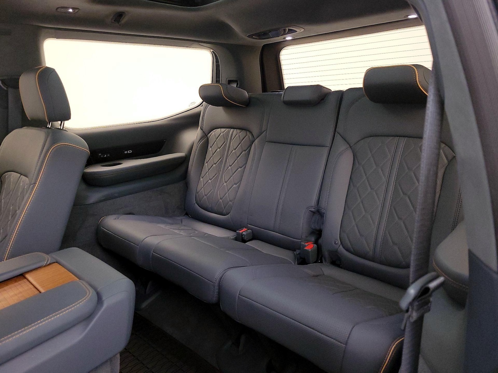 2024 Jeep Grand Wagoneer Series III - Photo 23