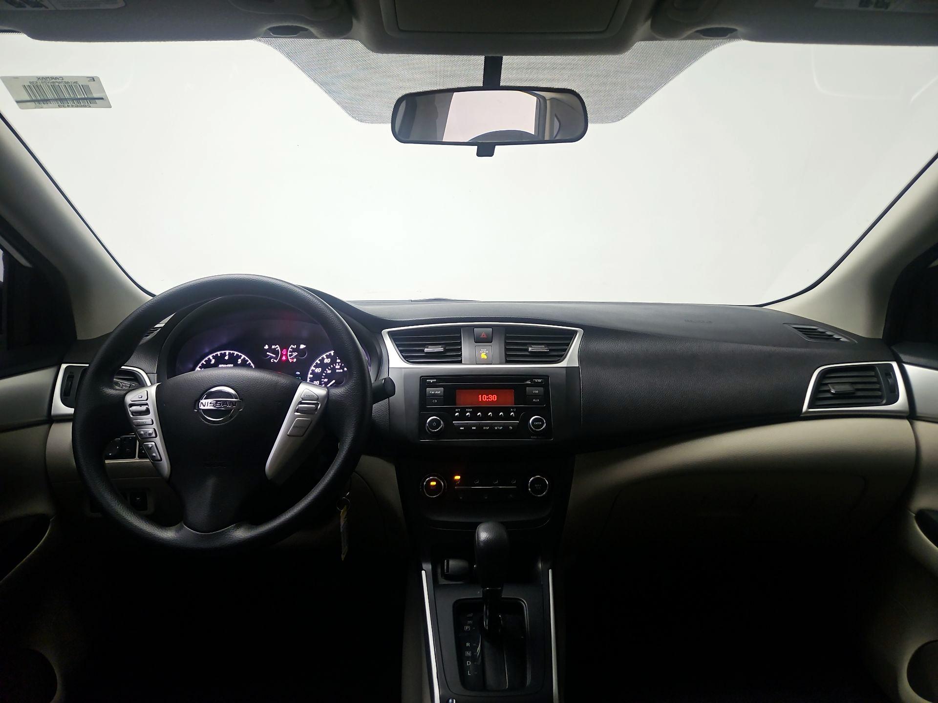 Thumbnail: 2017 Nissan Sentra - 9