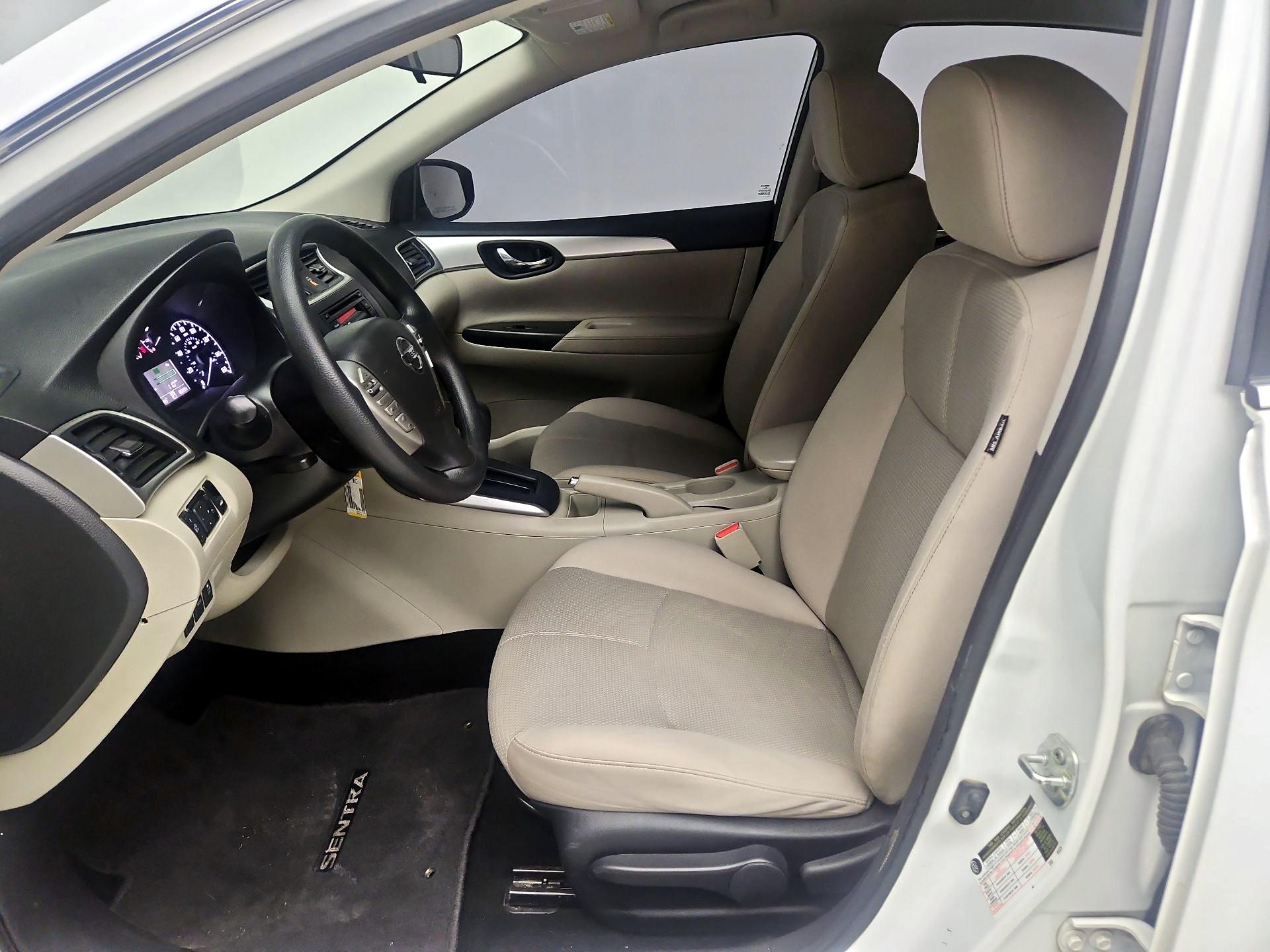 Thumbnail: 2017 Nissan Sentra - 11