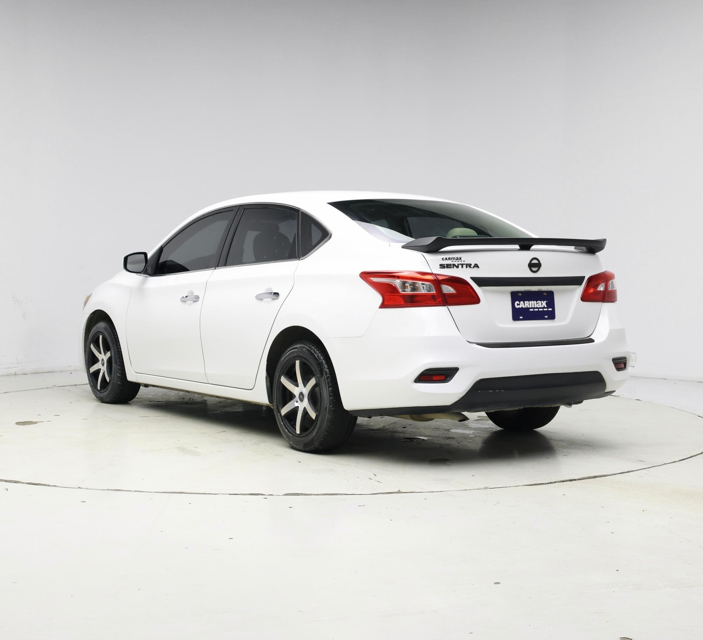 Thumbnail: 2017 Nissan Sentra - 2