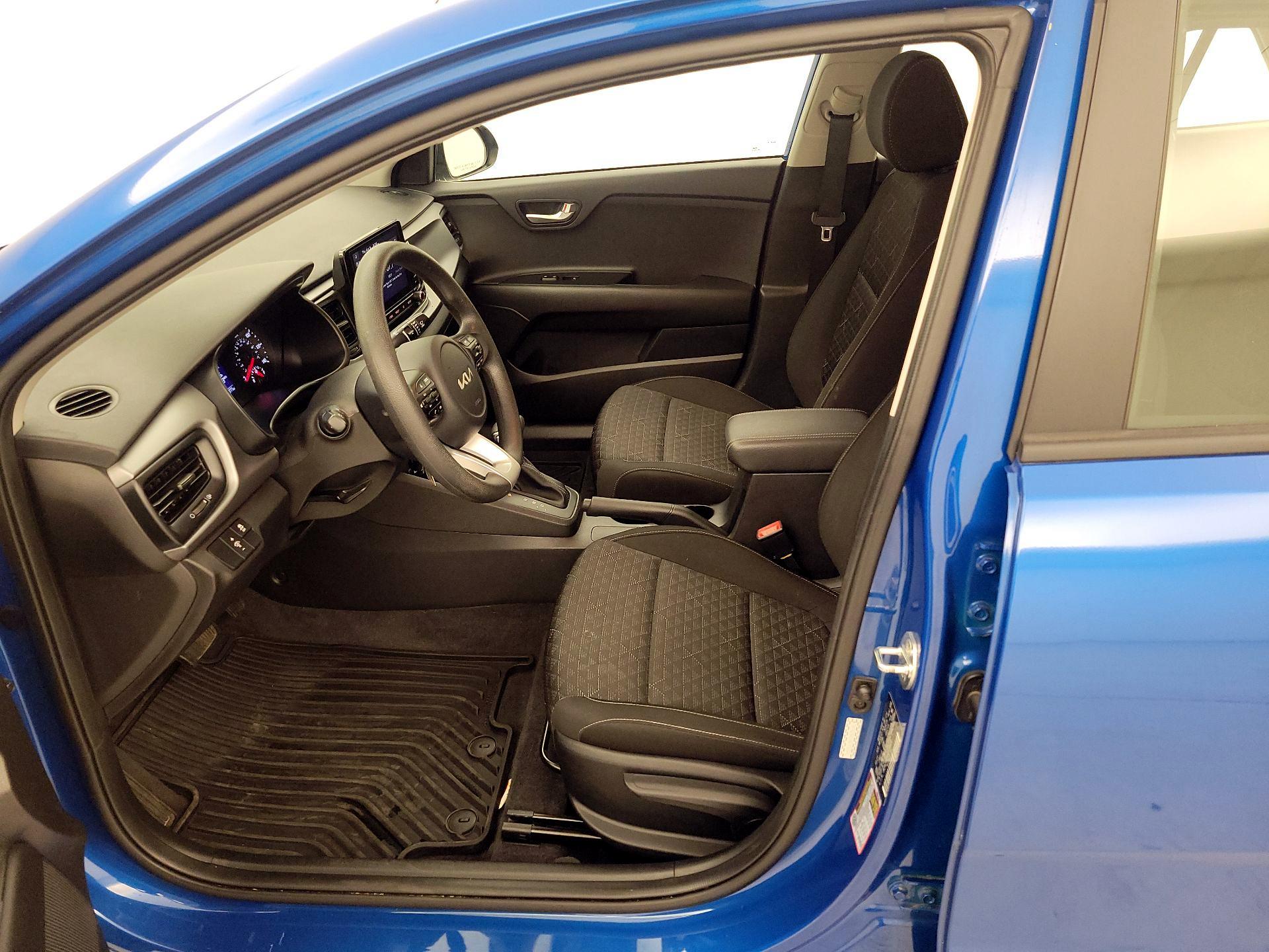 Thumbnail: 2022 Kia Rio - 11