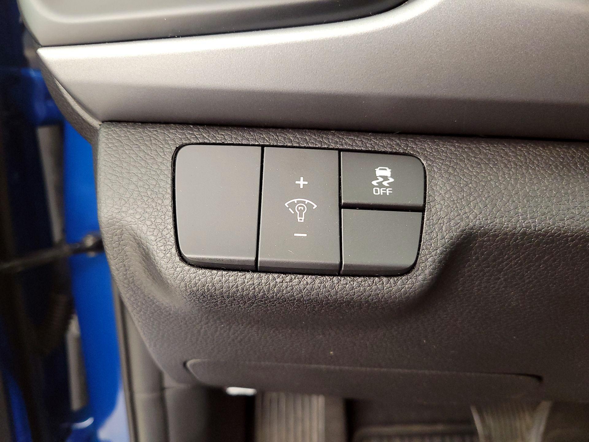 Thumbnail: 2022 Kia Rio - 13