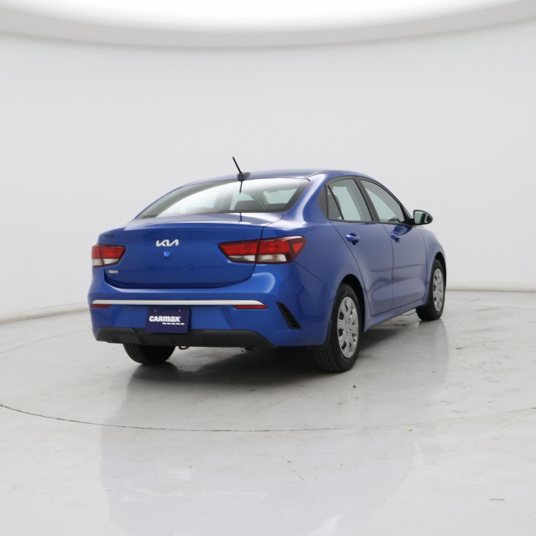 Thumbnail: 2022 Kia Rio - 8