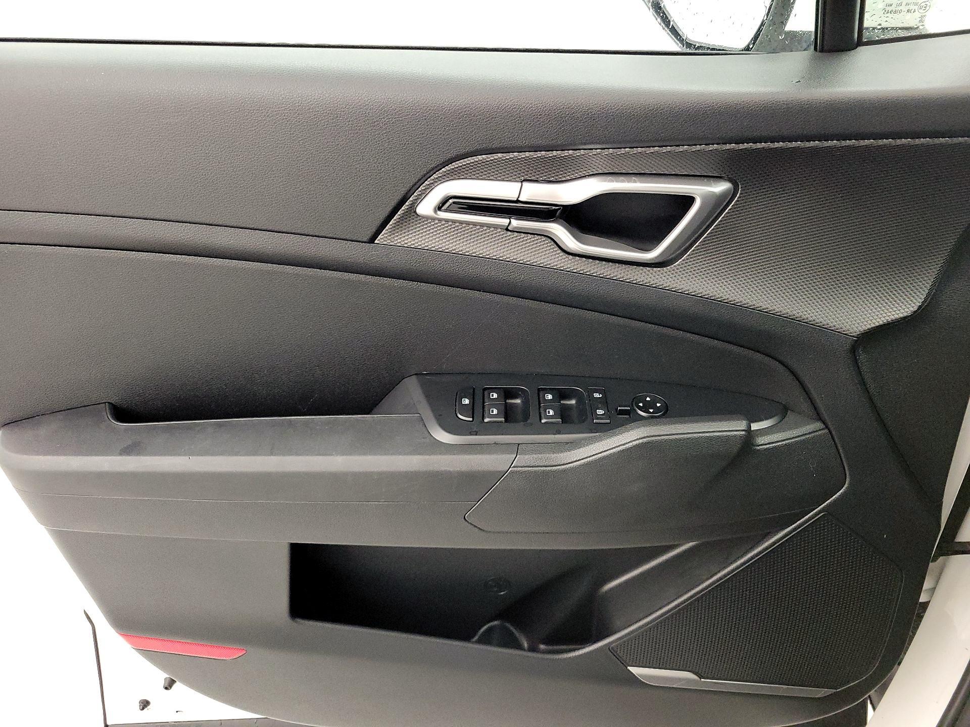 Thumbnail: 2023 Kia Sportage - 12