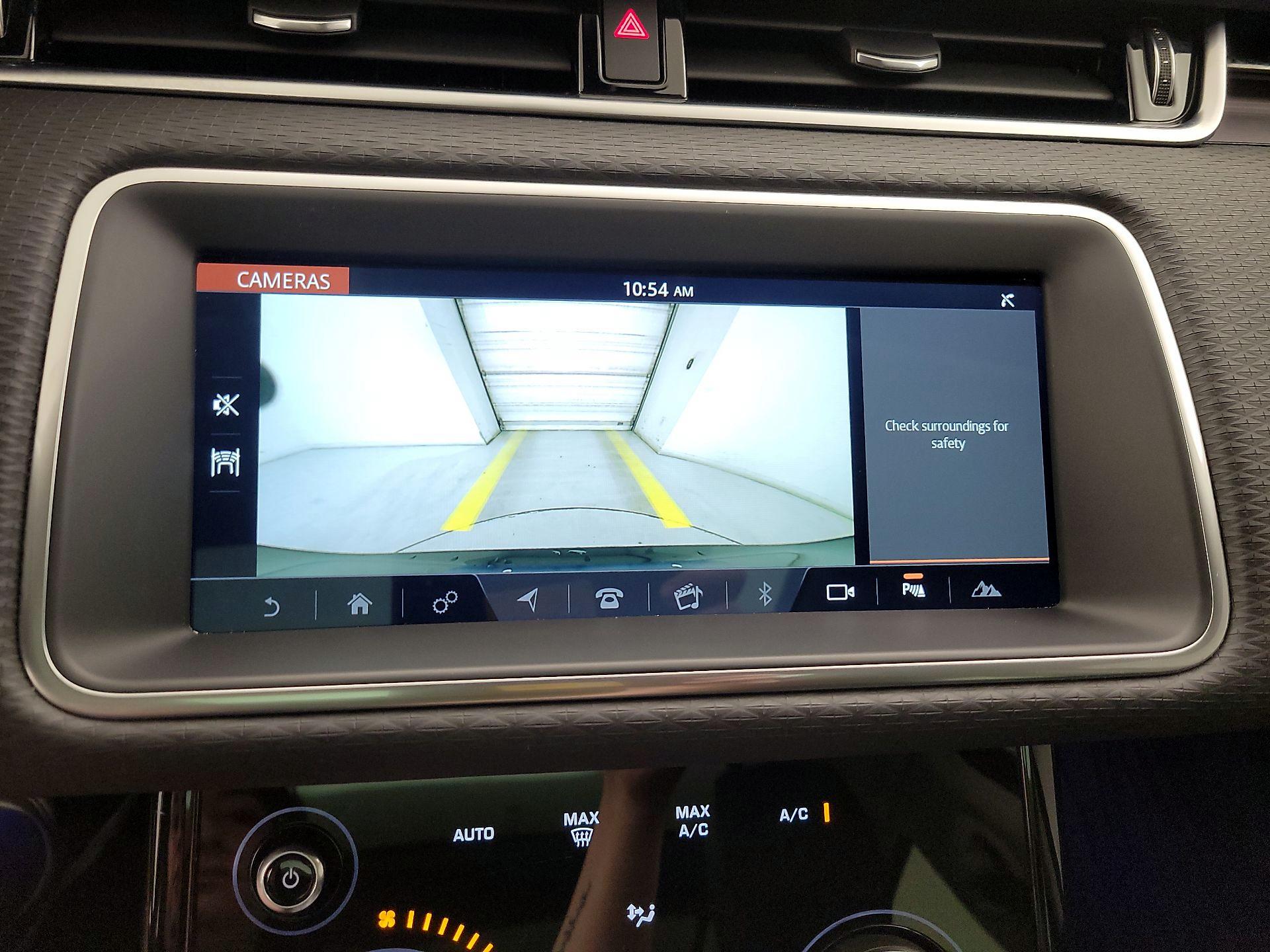 Thumbnail: 2020 Land Rover Range Rover Evoque - 15