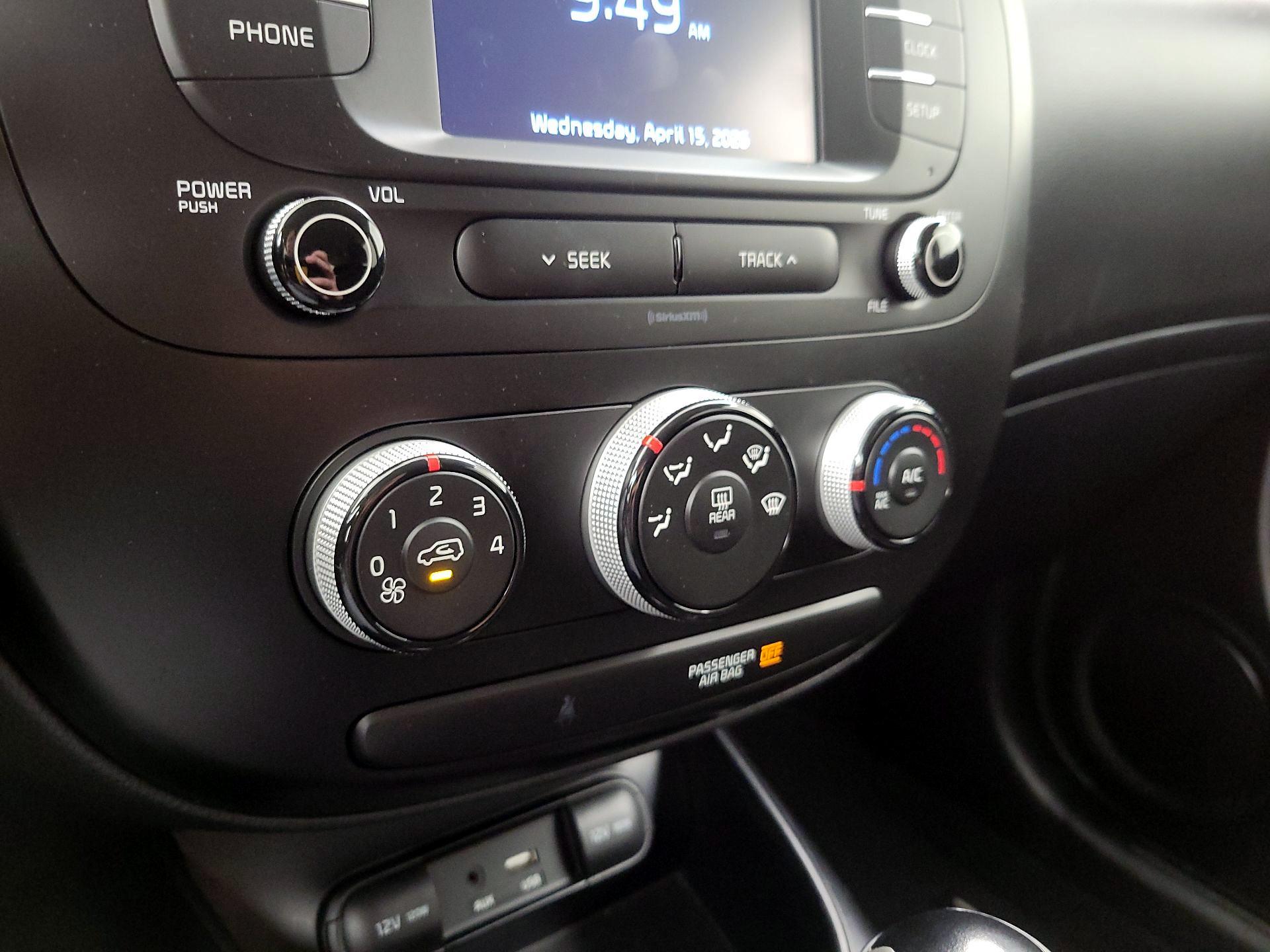 Thumbnail: 2019 Kia Soul - 16