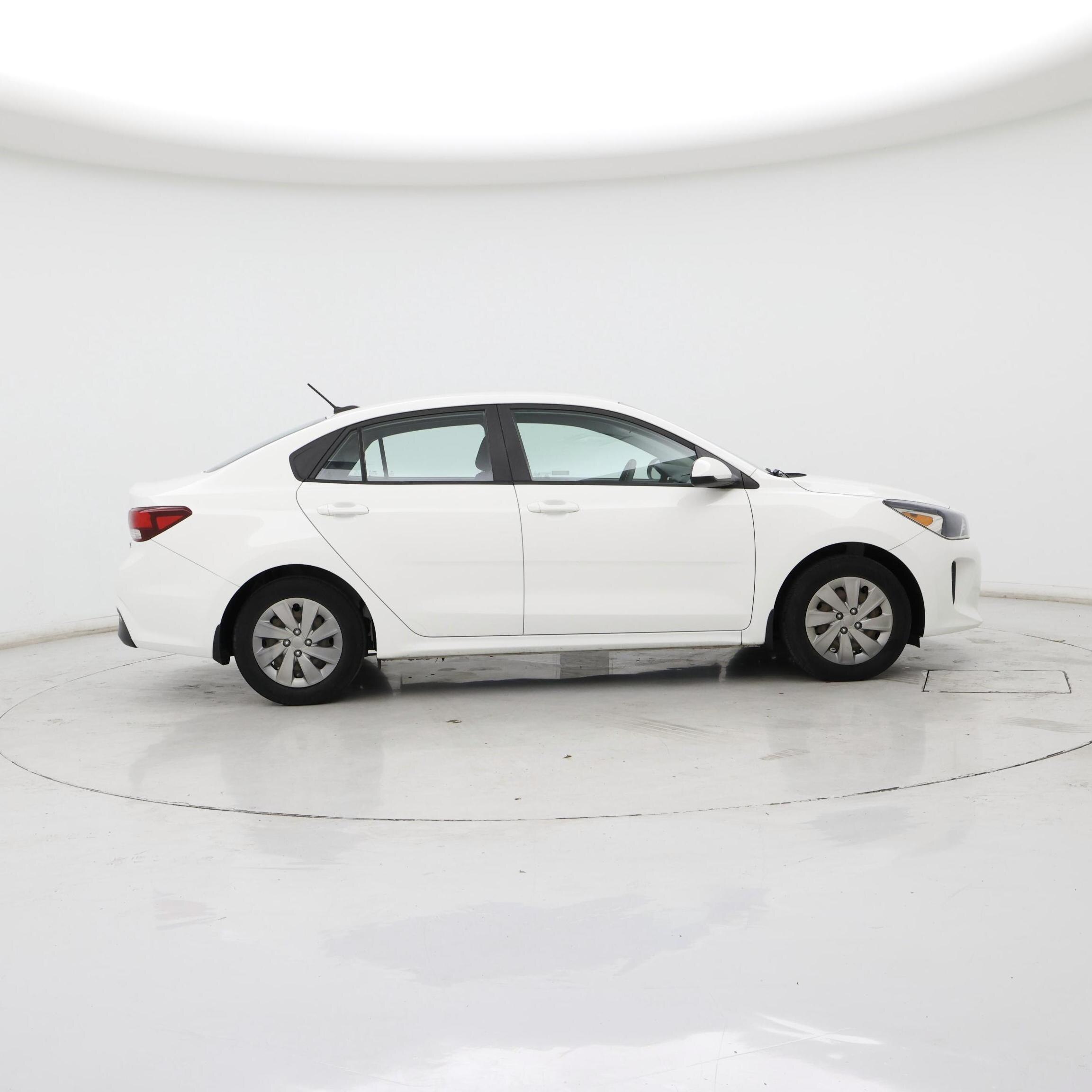 Thumbnail: 2019 Kia Rio - 7