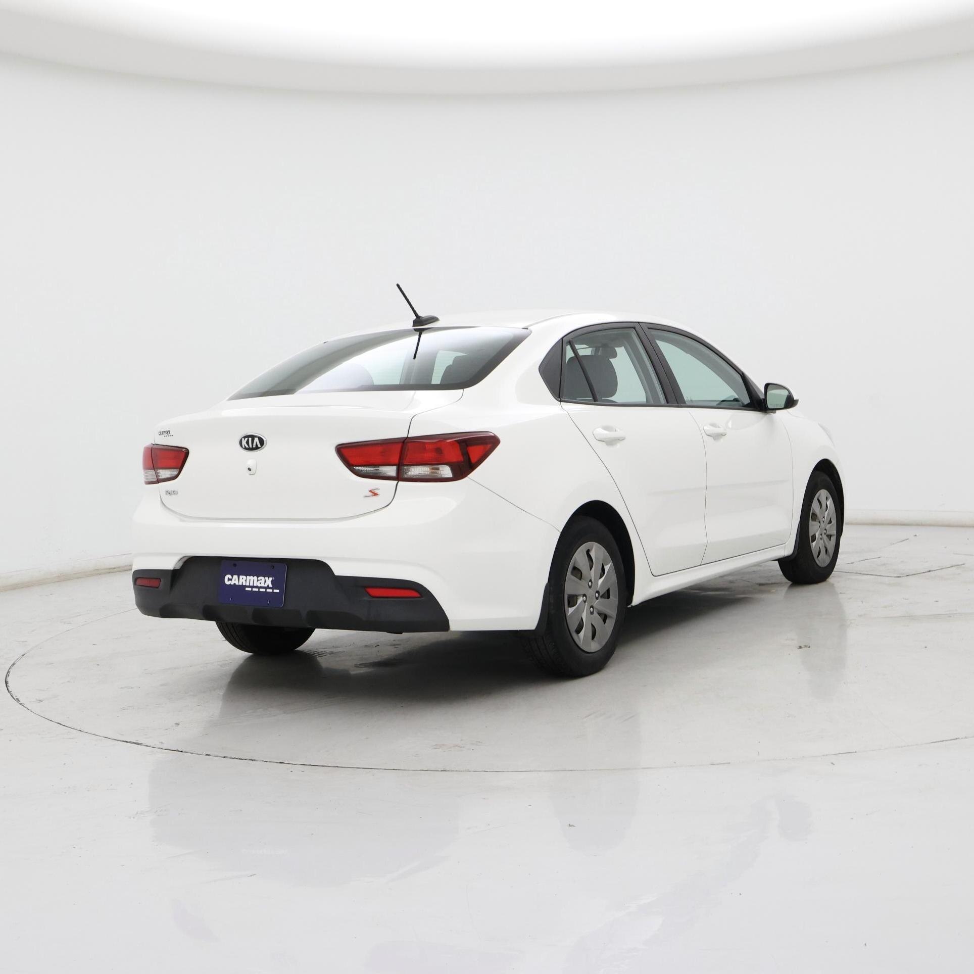 Thumbnail: 2019 Kia Rio - 8