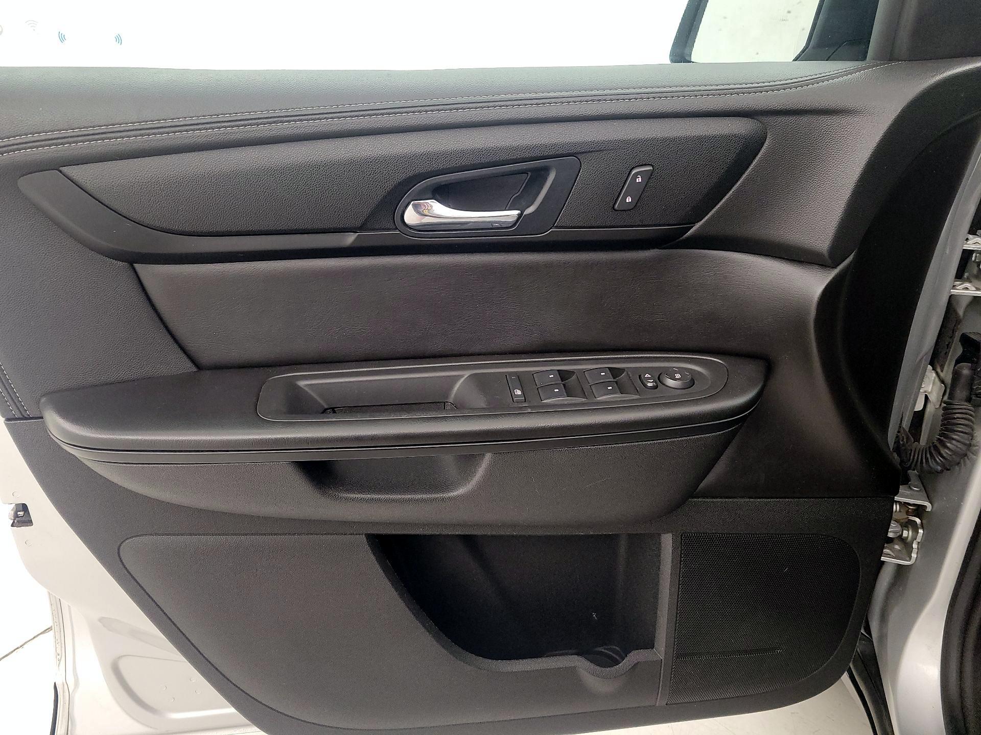 Thumbnail: 2016 GMC Acadia - 12