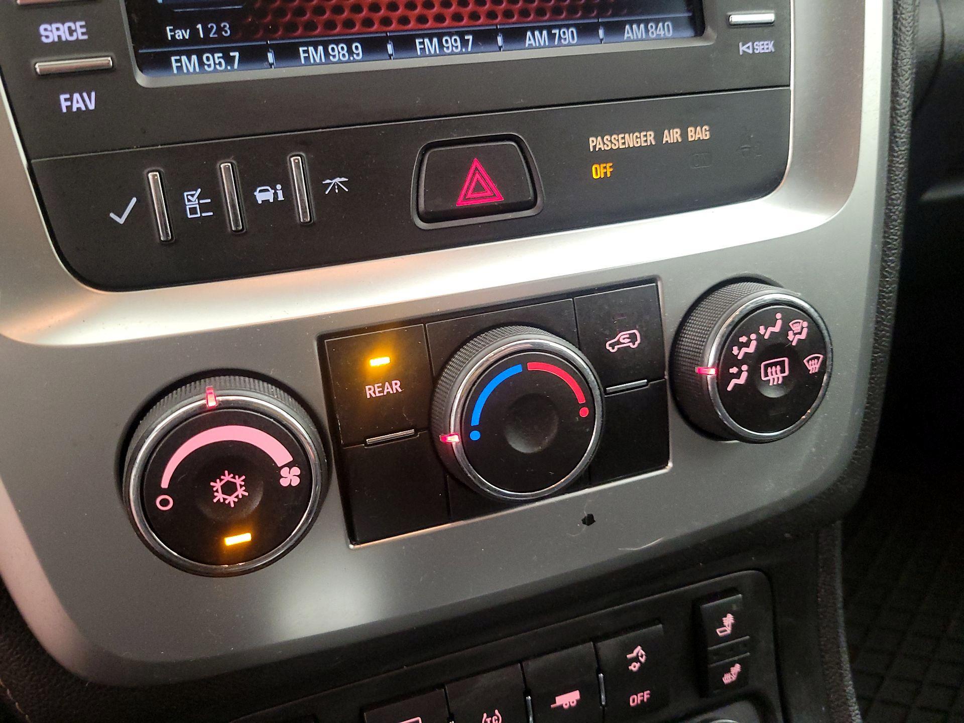 Thumbnail: 2016 GMC Acadia - 16