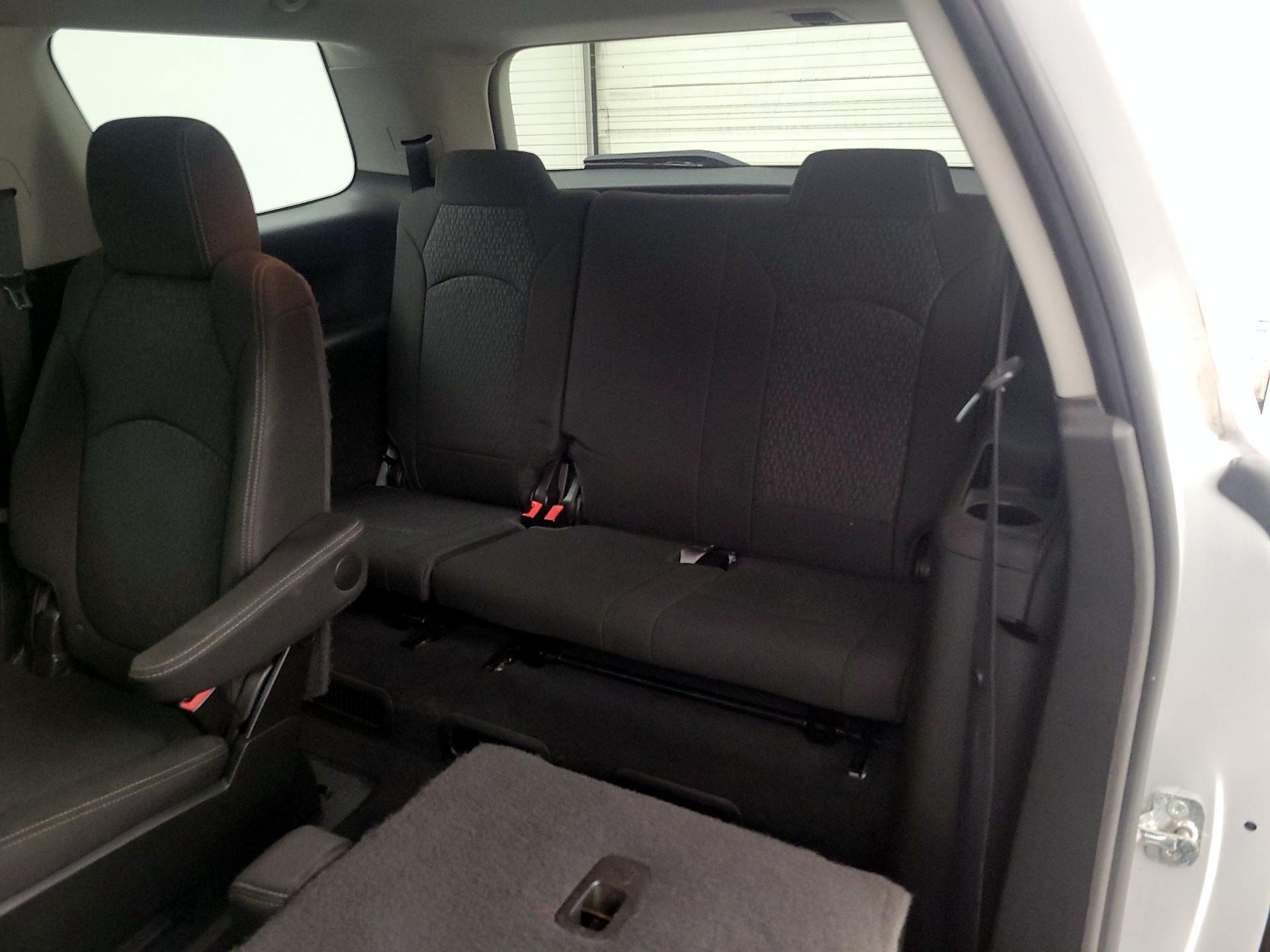 Thumbnail: 2016 GMC Acadia - 19