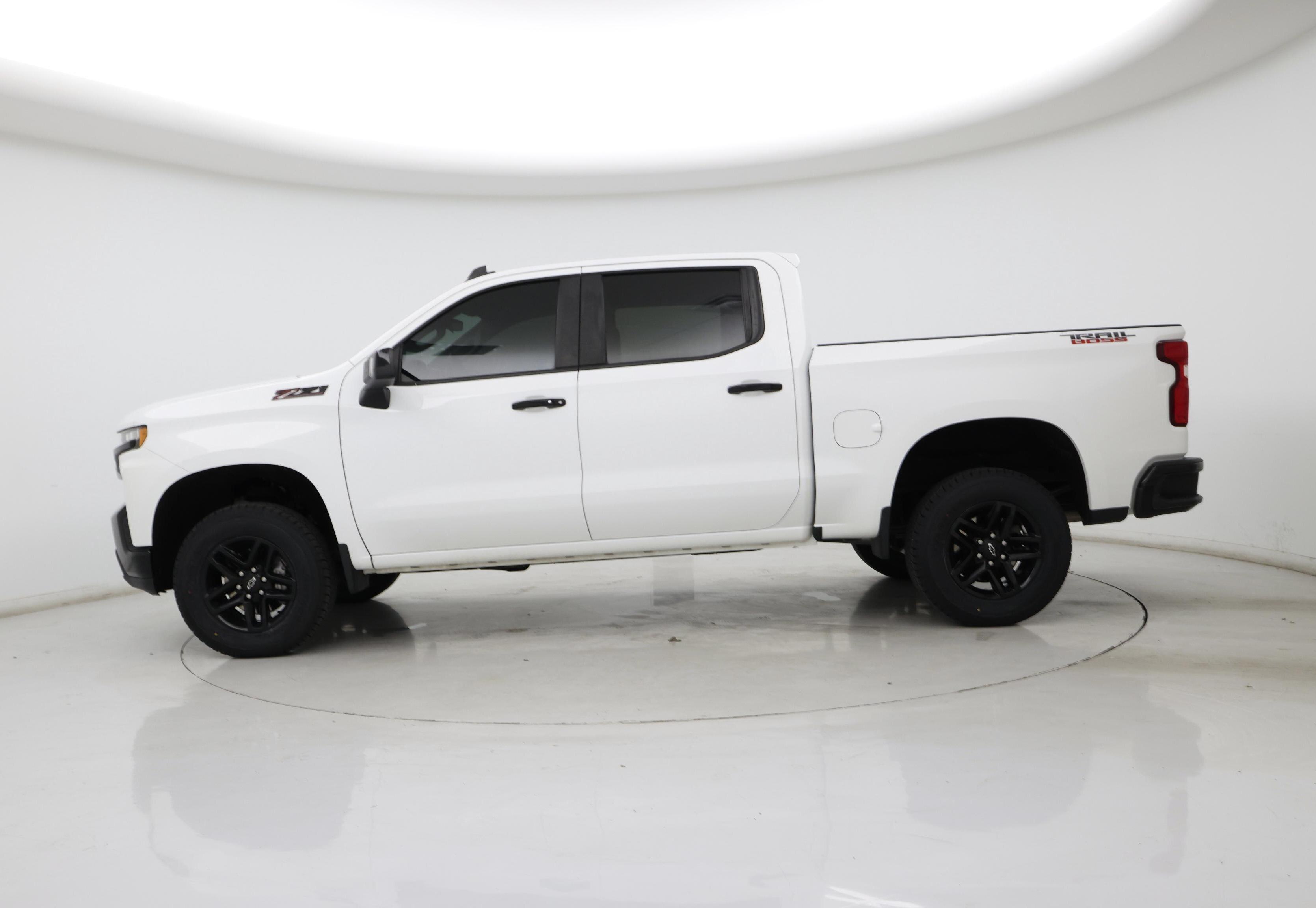 Thumbnail: 2021 Chevrolet Silverado 1500 - 3