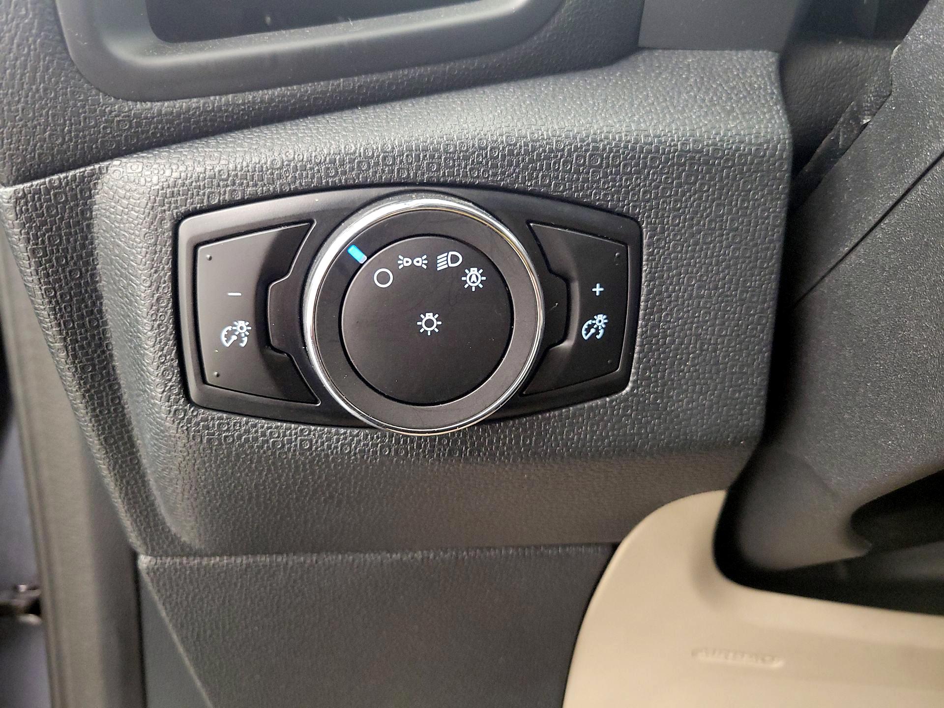 Thumbnail: 2018 Ford EcoSport - 13