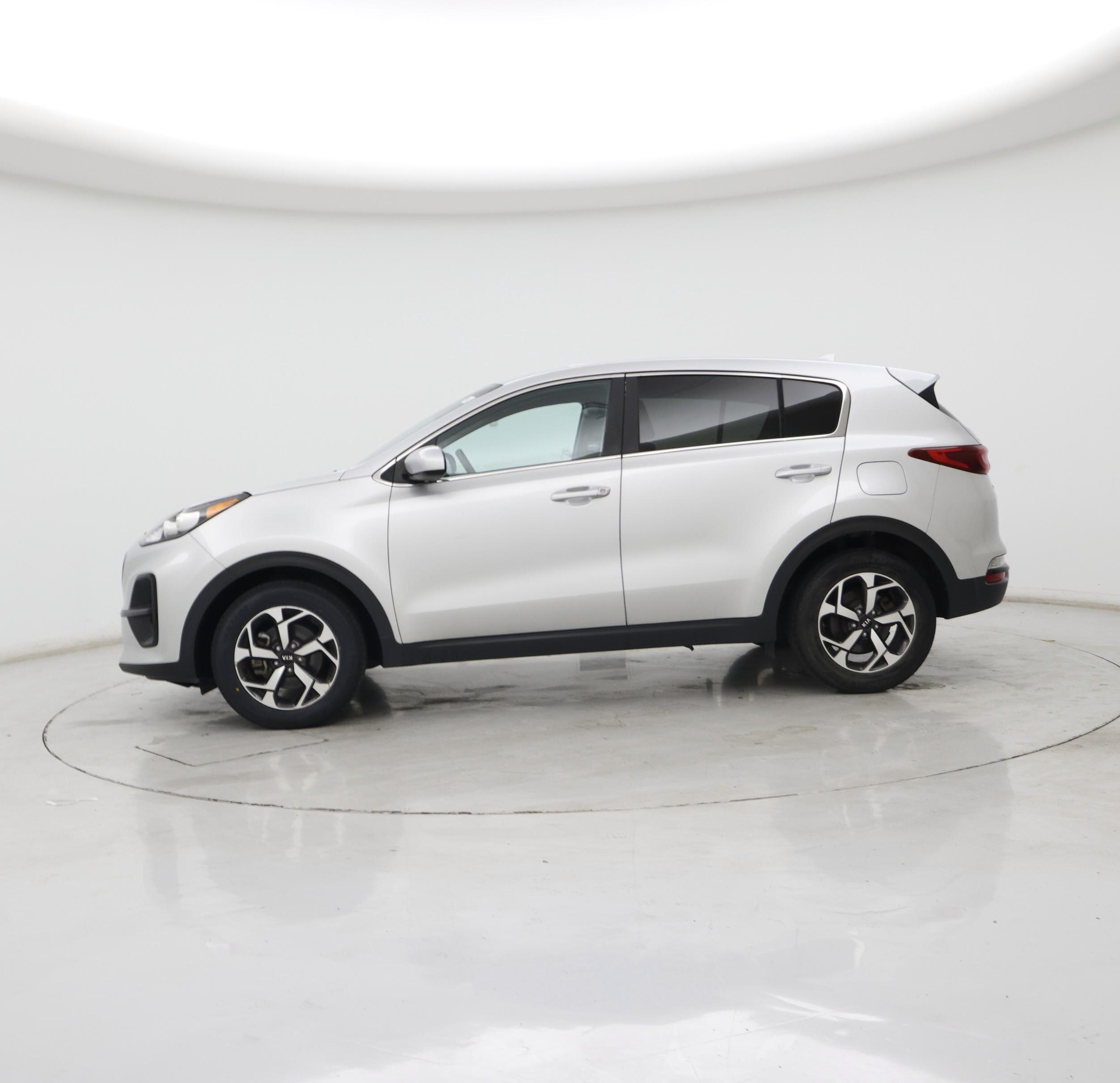 Thumbnail: 2020 Kia Sportage - 3