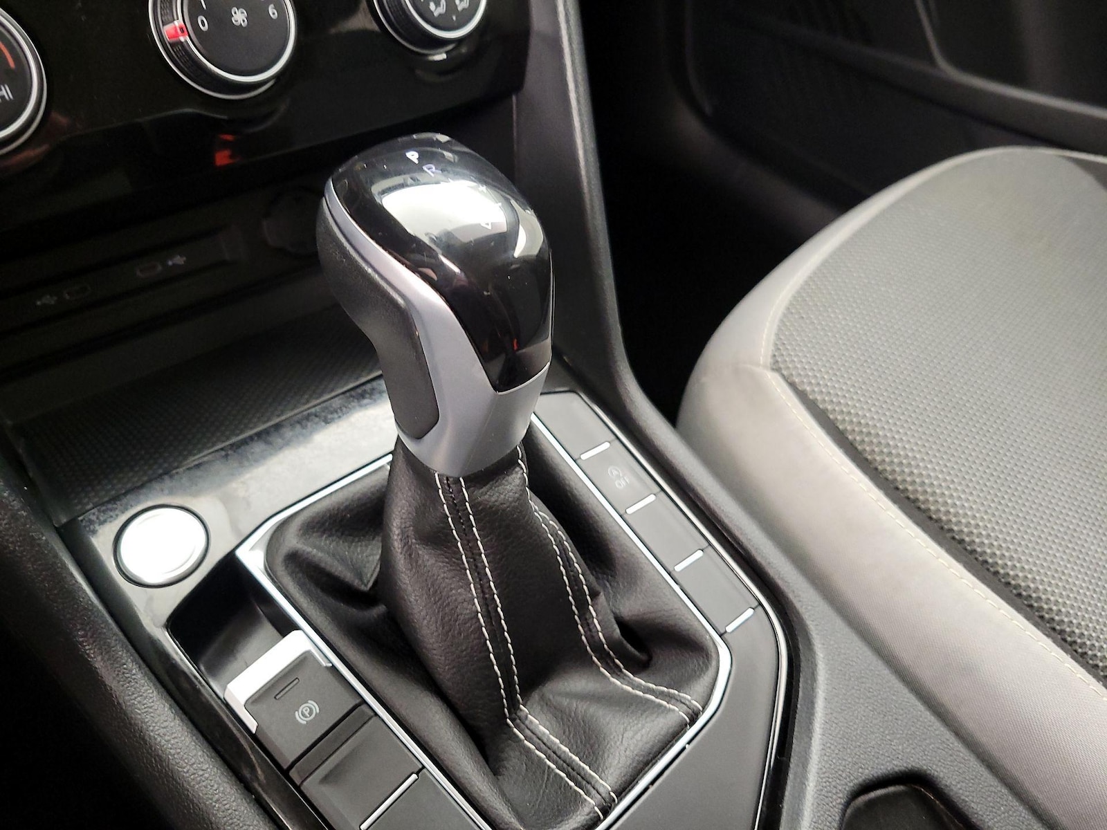 2024 Volkswagen Taos S - Photo 18