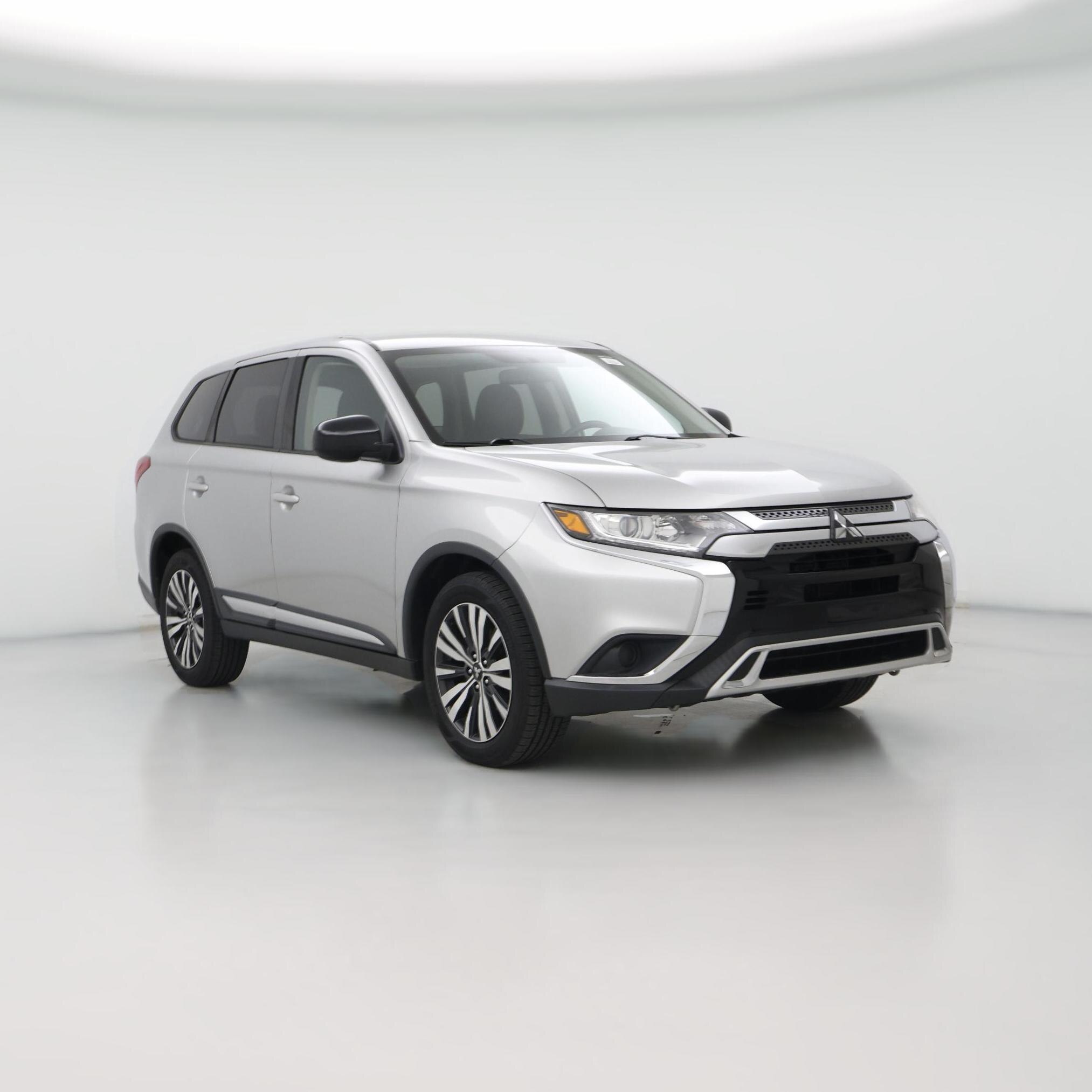 Thumbnail: 2019 Mitsubishi Outlander - 1