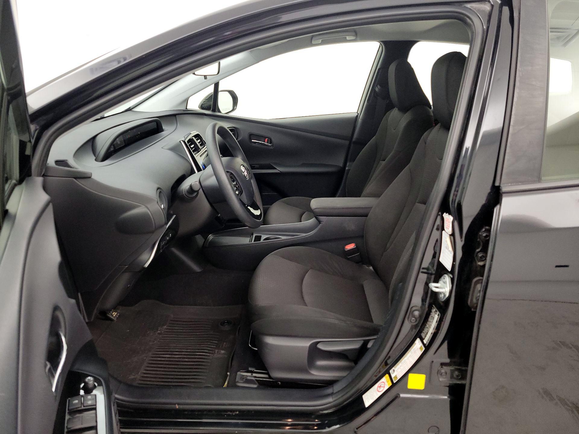 Thumbnail: 2019 Toyota Prius - 11