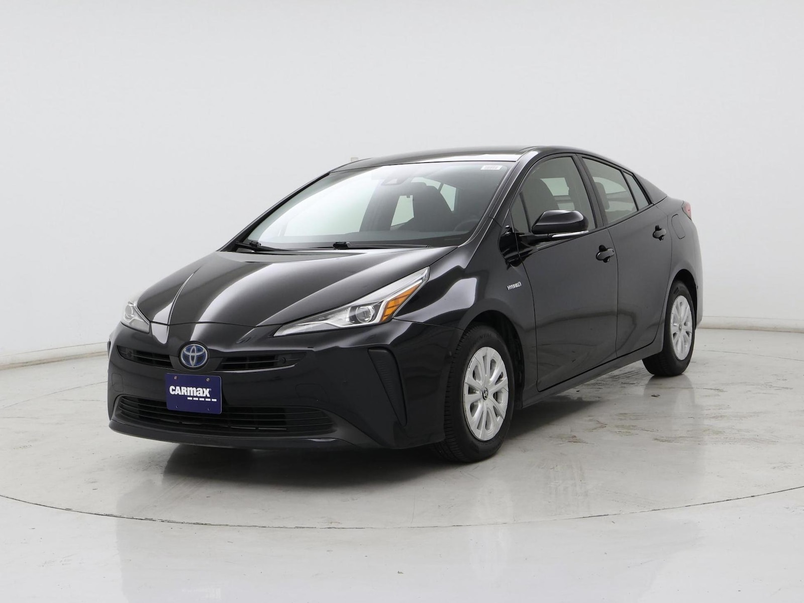 2019 Toyota Prius LE - Photo 5