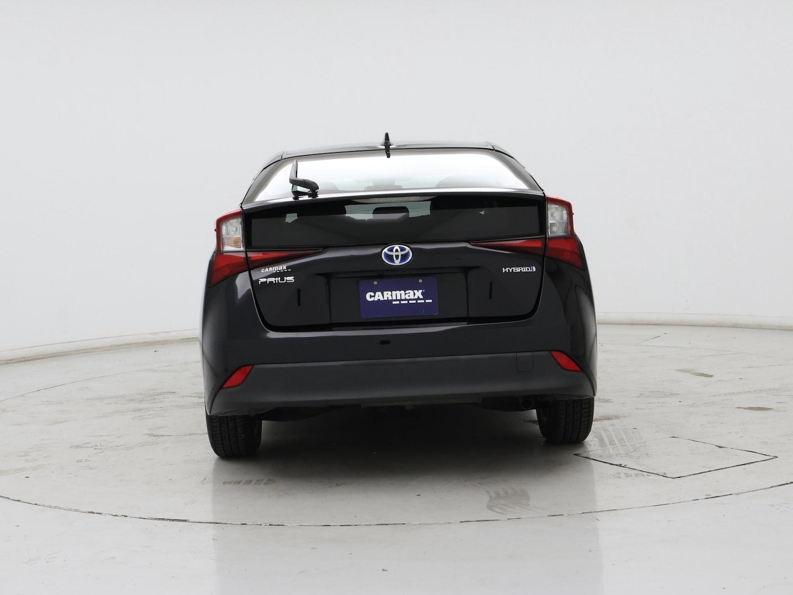 2019 Toyota Prius LE - Photo 7