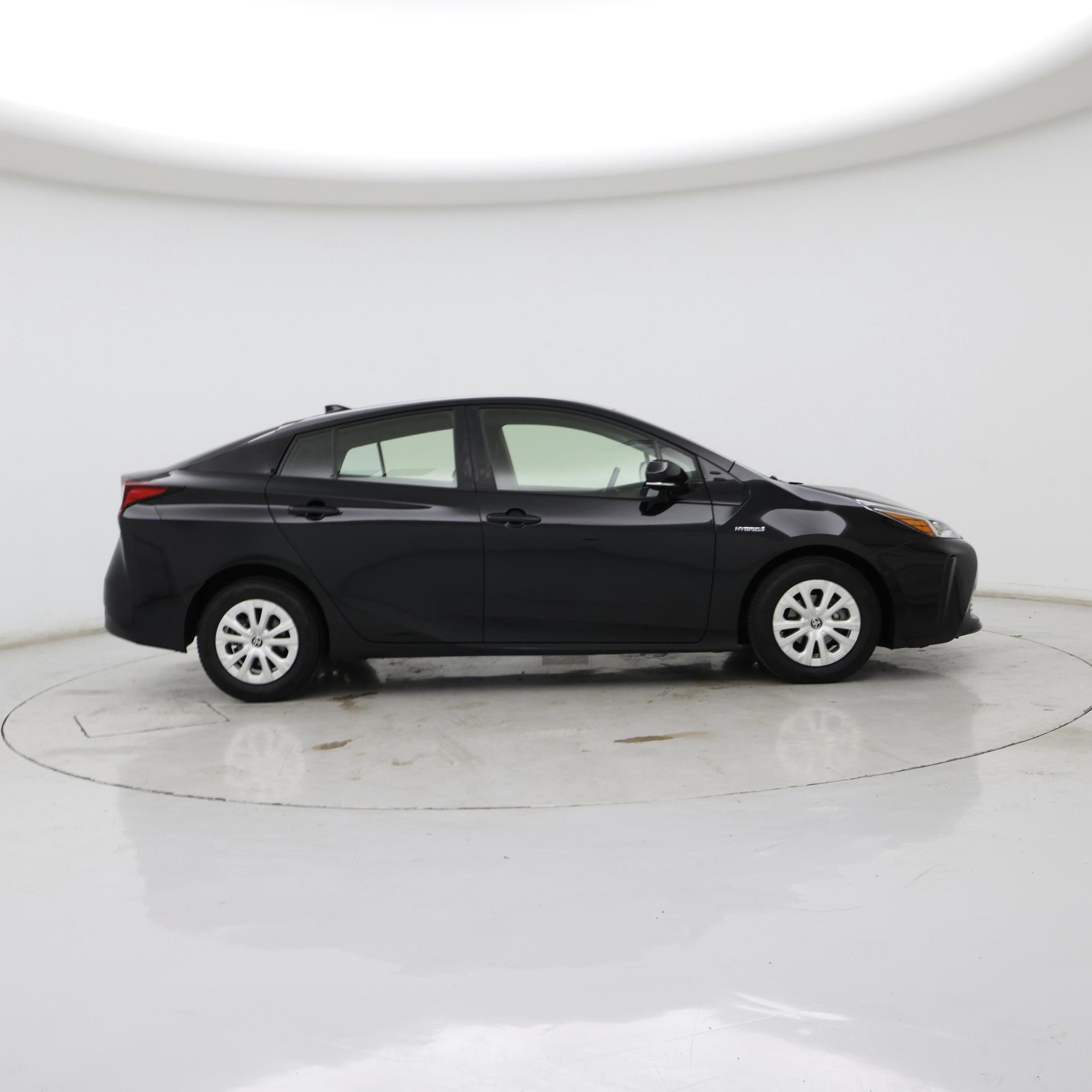 Thumbnail: 2019 Toyota Prius - 7