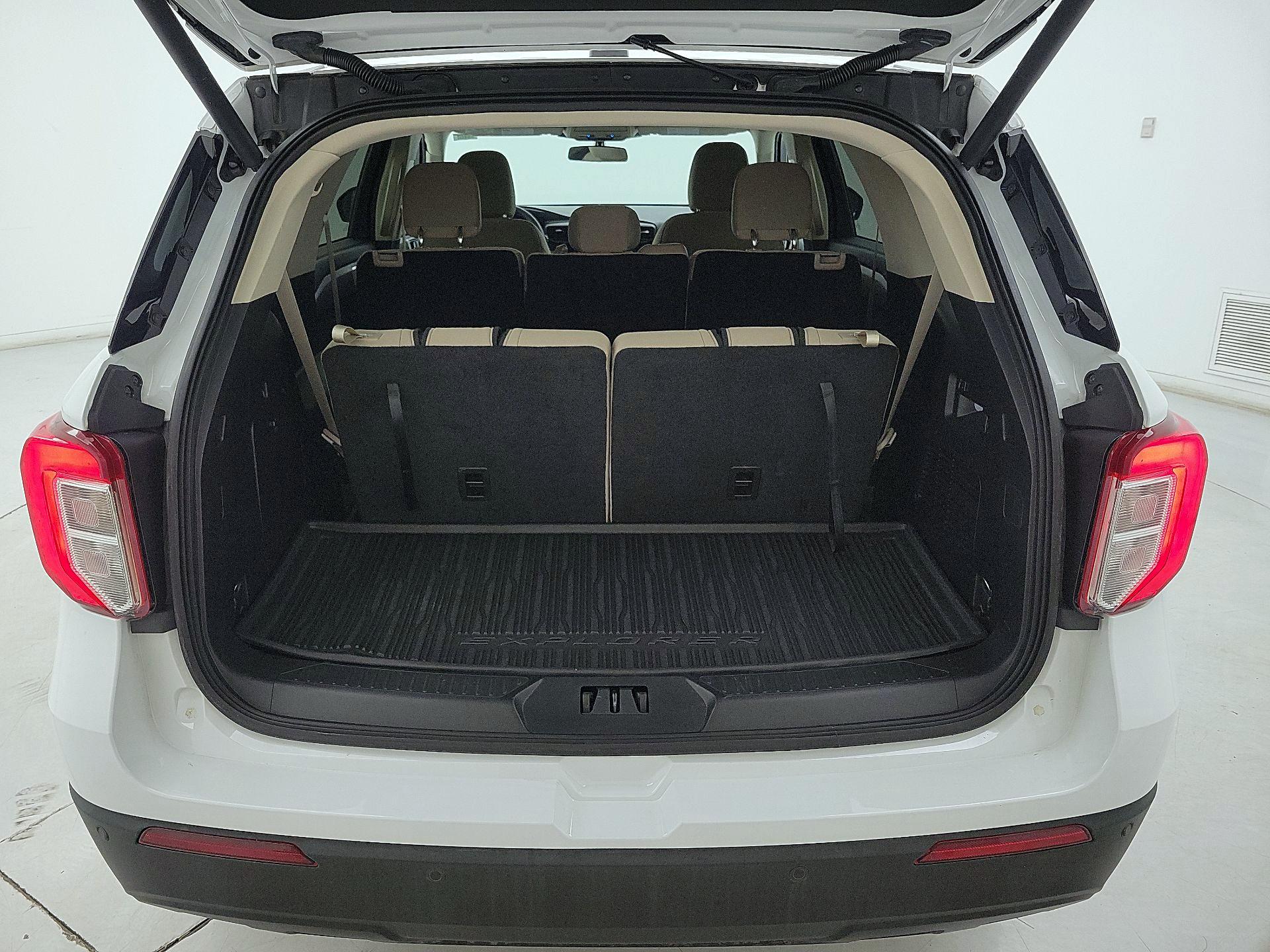 Thumbnail: 2022 Ford Explorer - 20