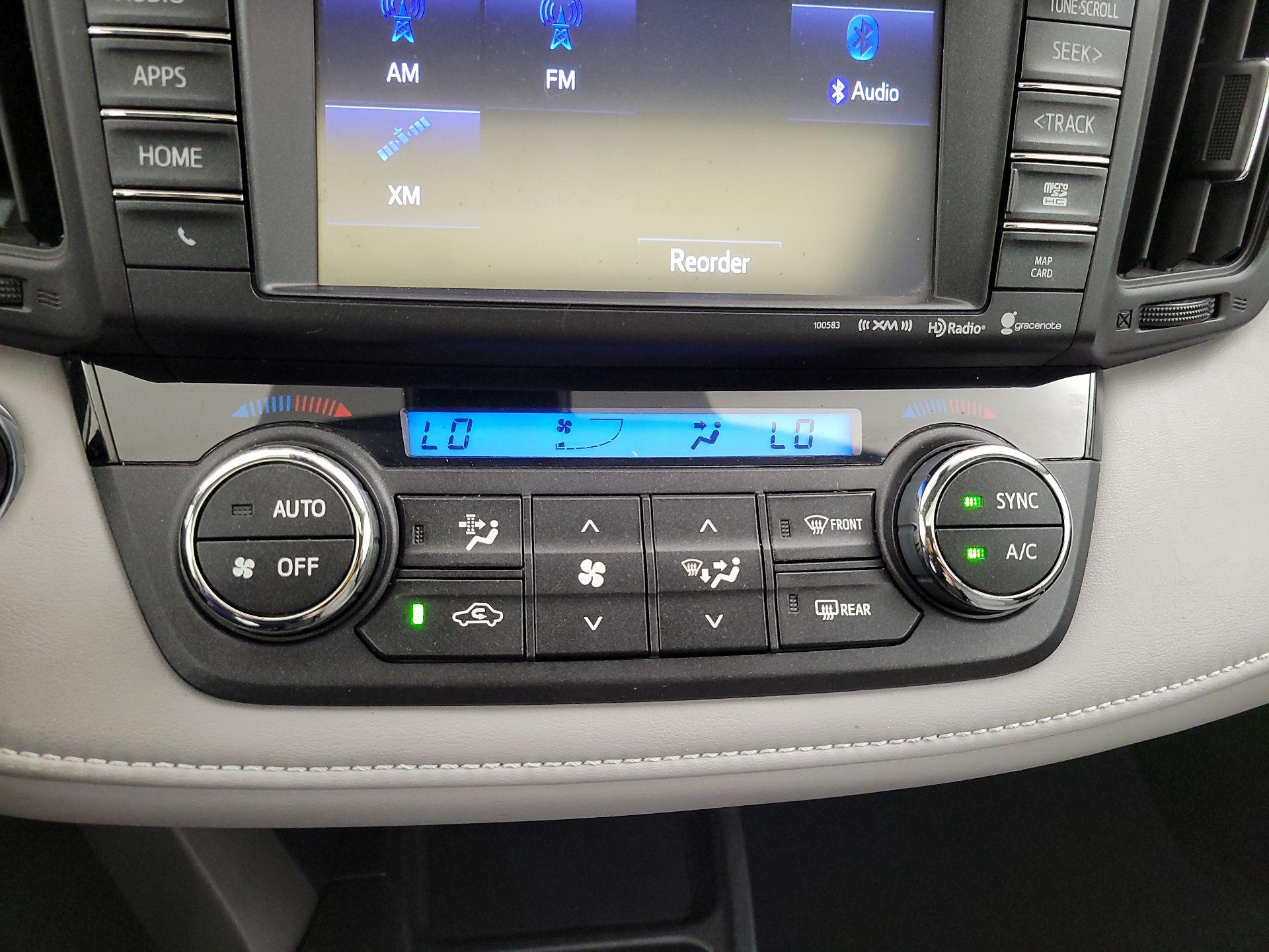 Thumbnail: 2018 Toyota RAV4 - 17