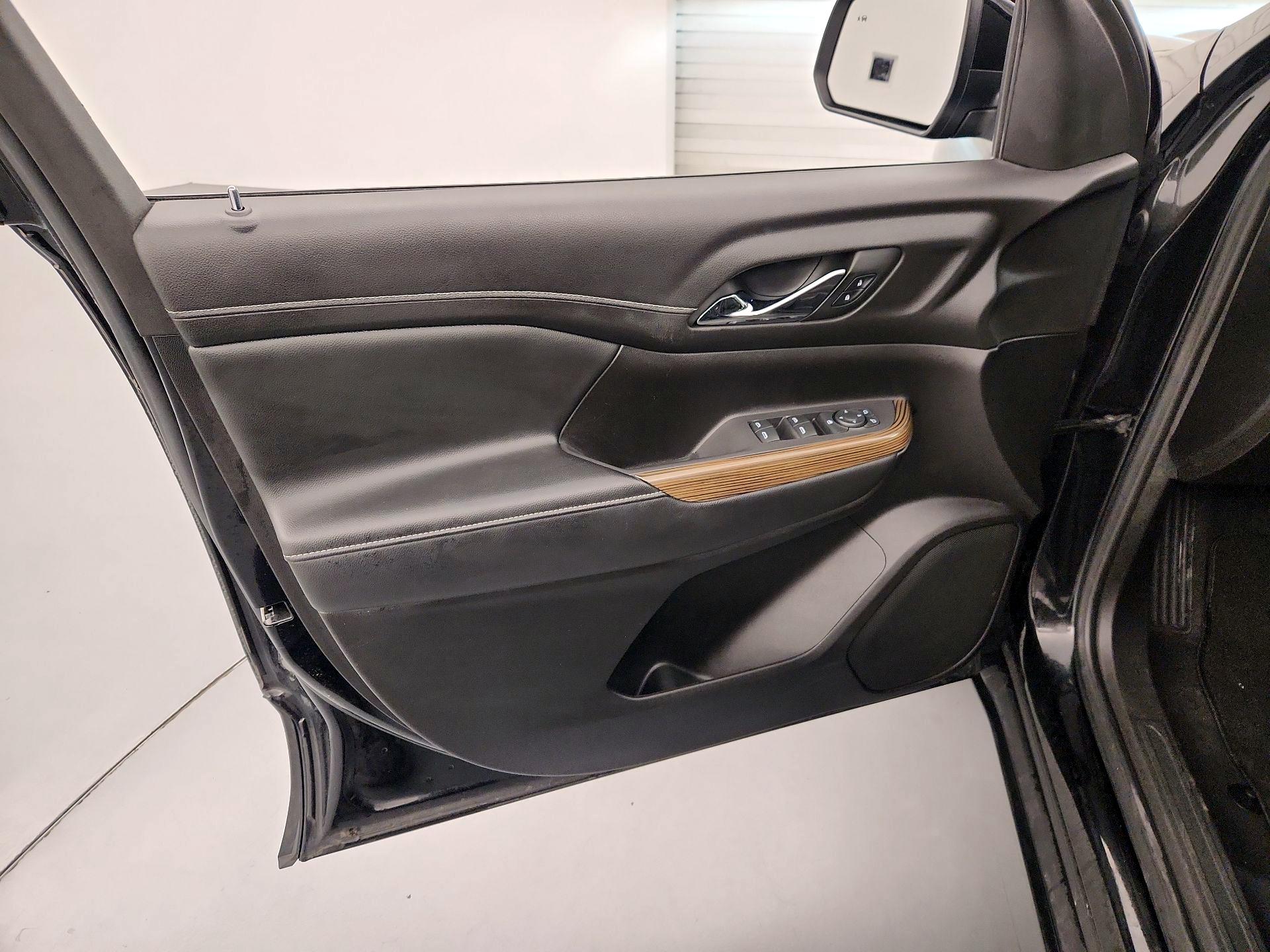 Thumbnail: 2022 GMC Acadia - 12