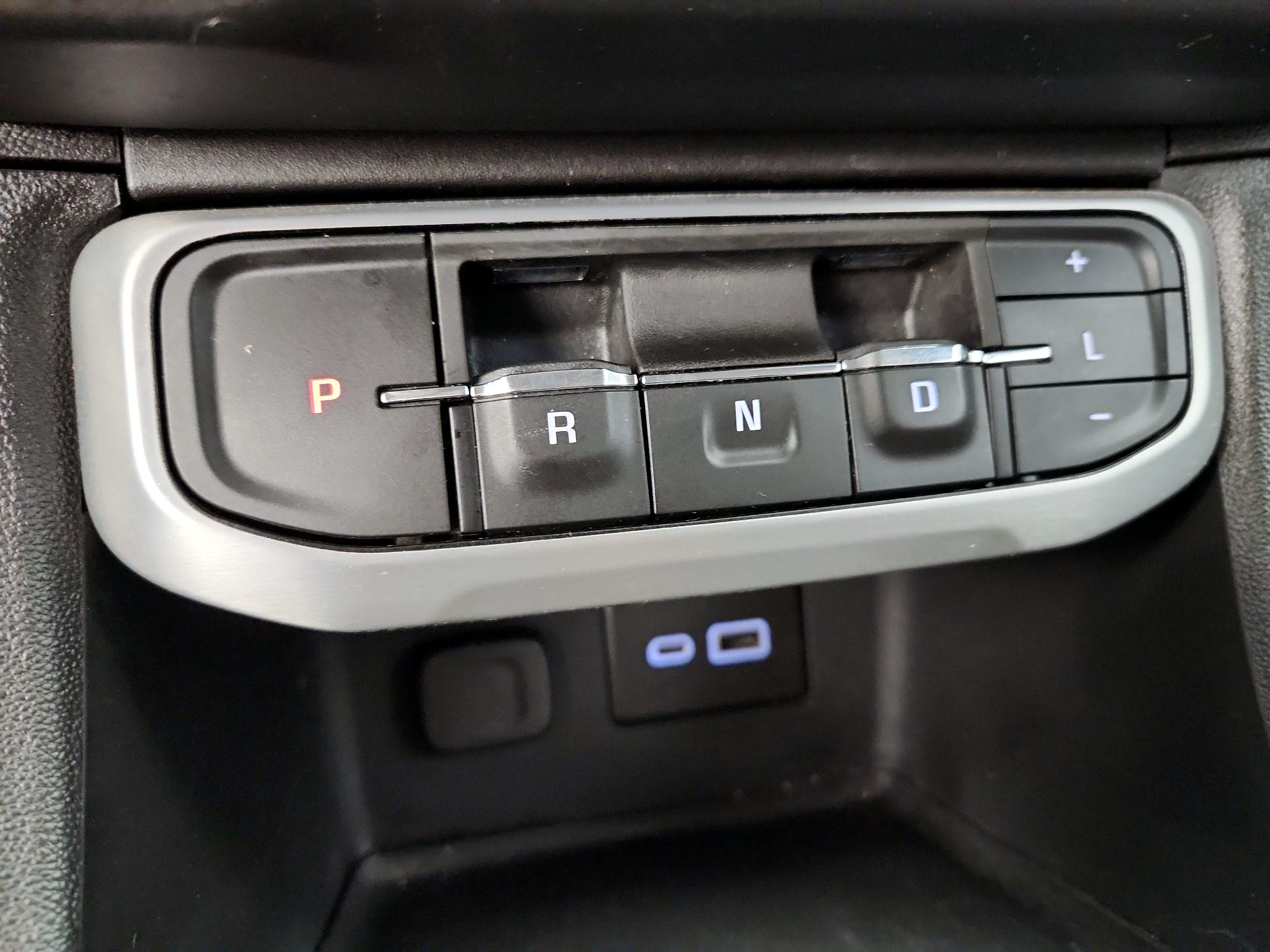 Thumbnail: 2022 GMC Acadia - 17
