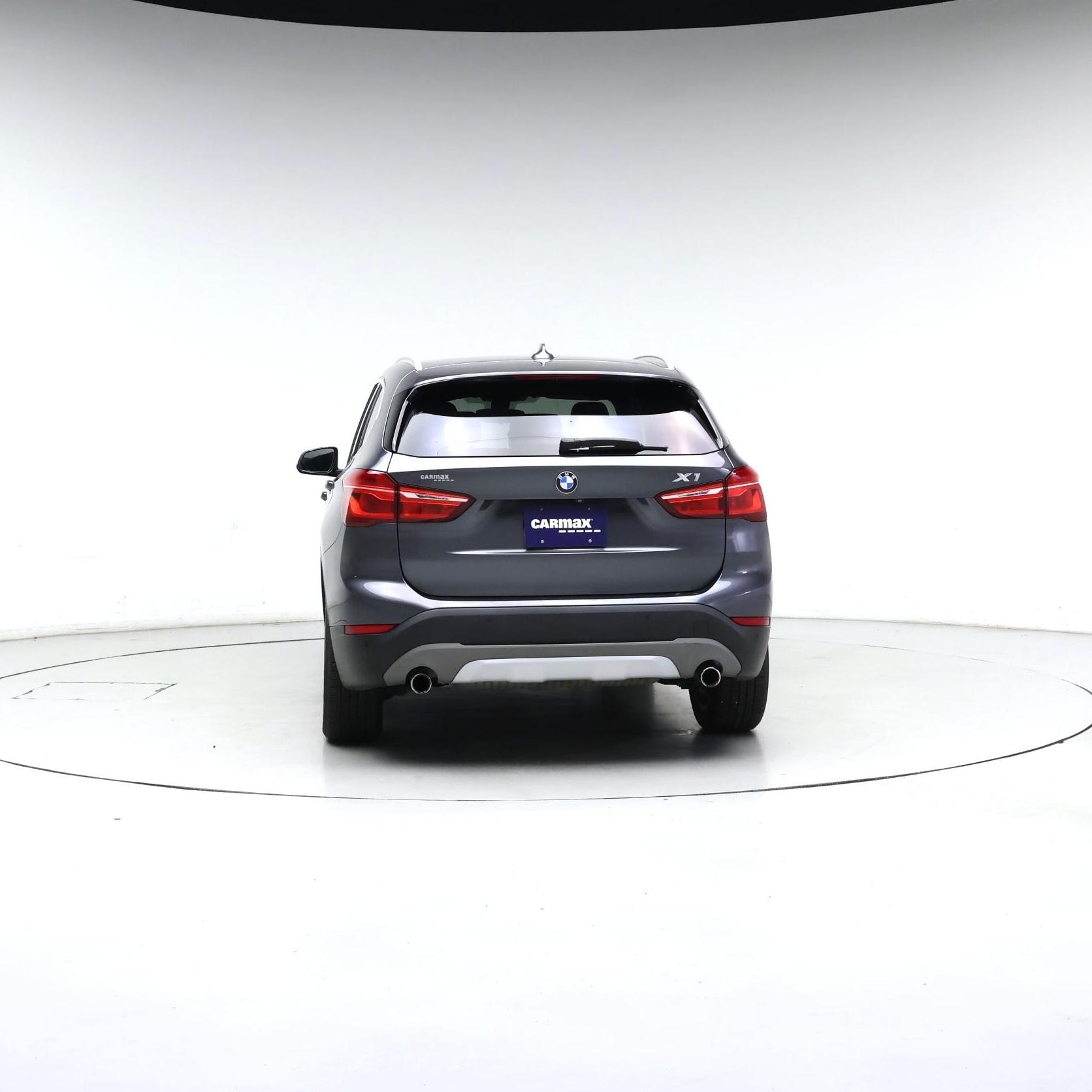Thumbnail: 2017 BMW X1 - 3
