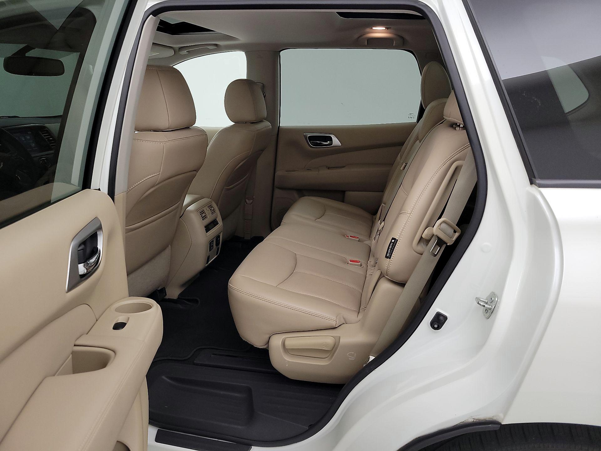 Thumbnail: 2018 Nissan Pathfinder - 20