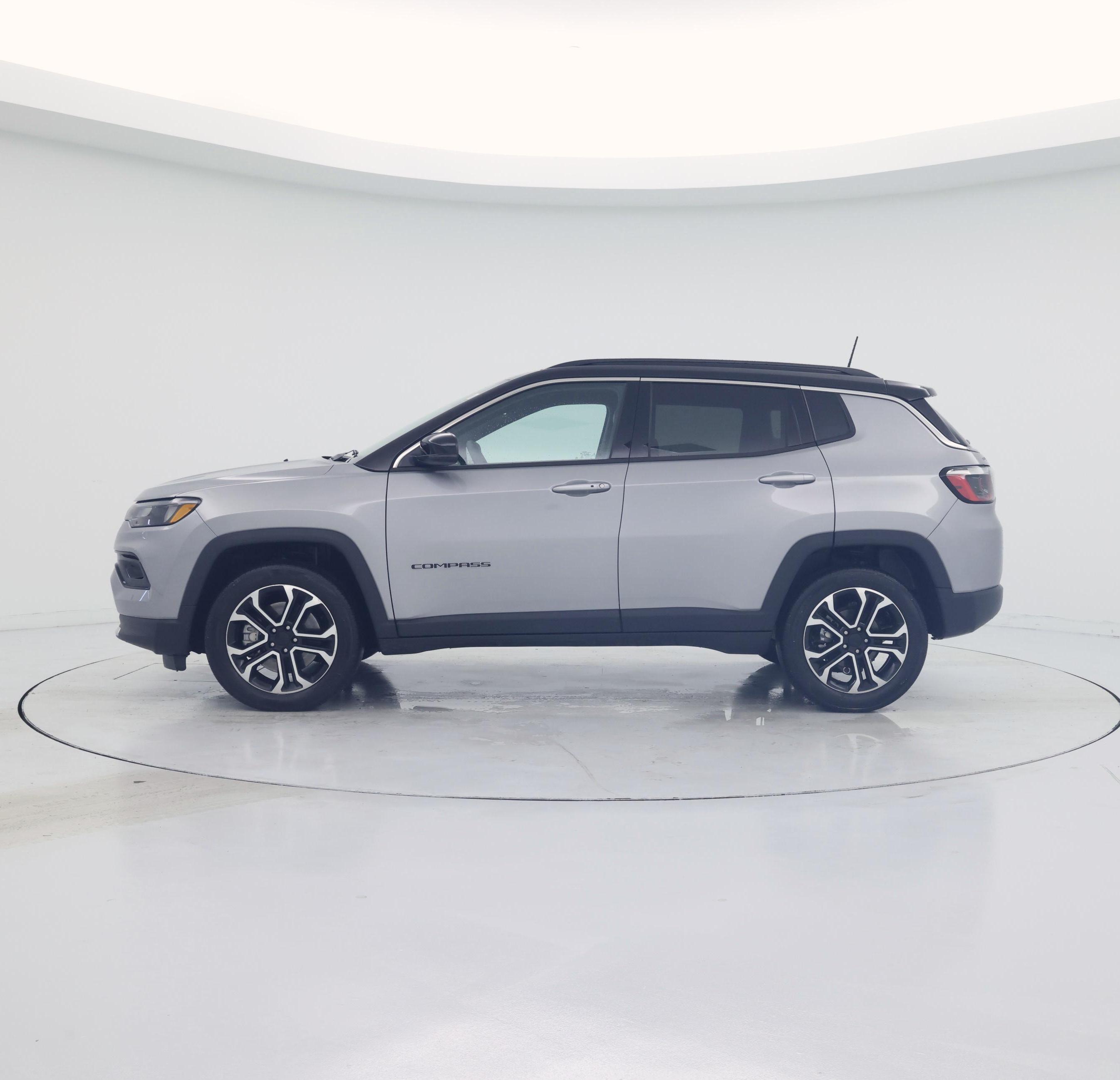 Thumbnail: 2023 Jeep Compass - 3