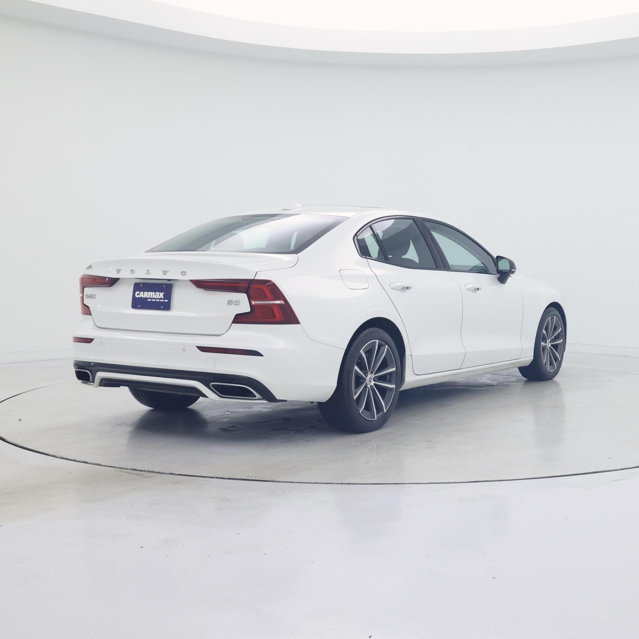 Thumbnail: 2022 Volvo S60 - 8