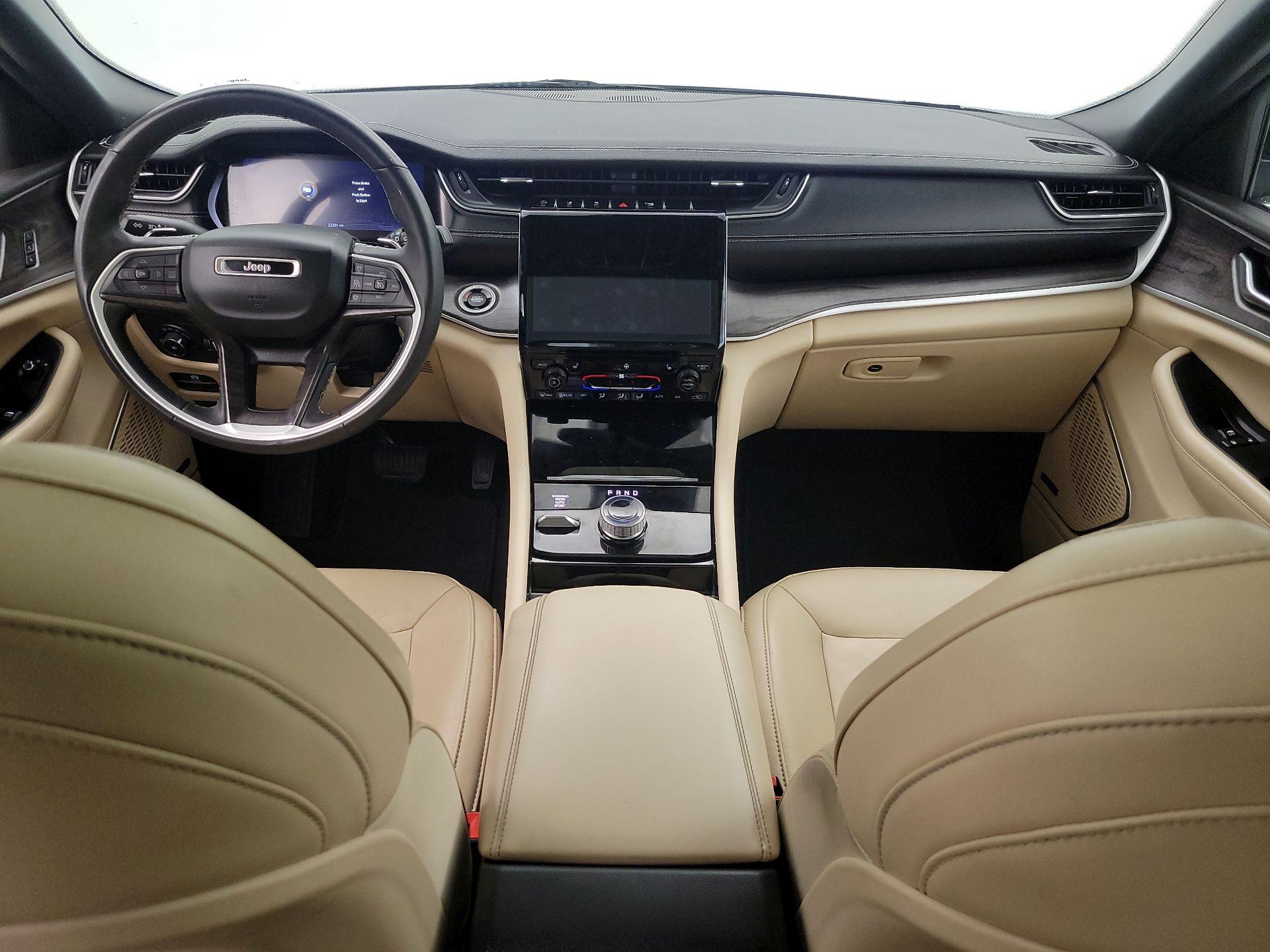 Thumbnail: 2023 Jeep Grand Cherokee L - 9