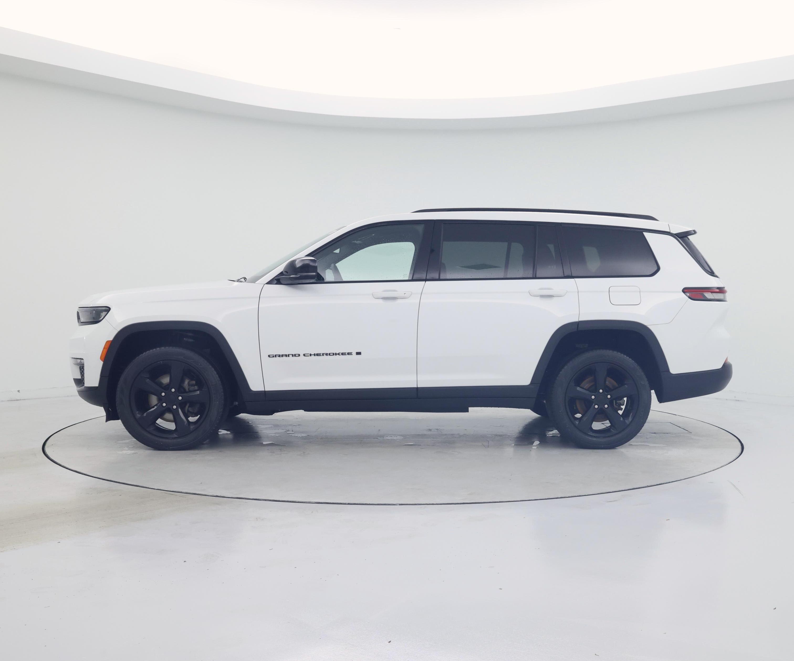 Thumbnail: 2023 Jeep Grand Cherokee L - 3