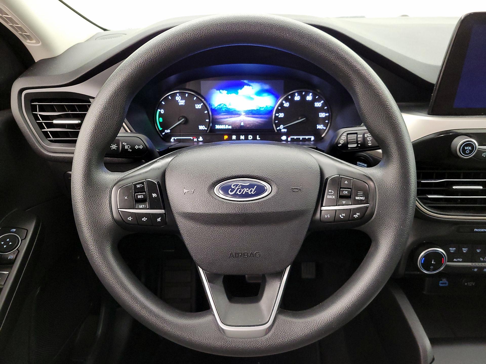 Thumbnail: 2022 Ford Escape - 10