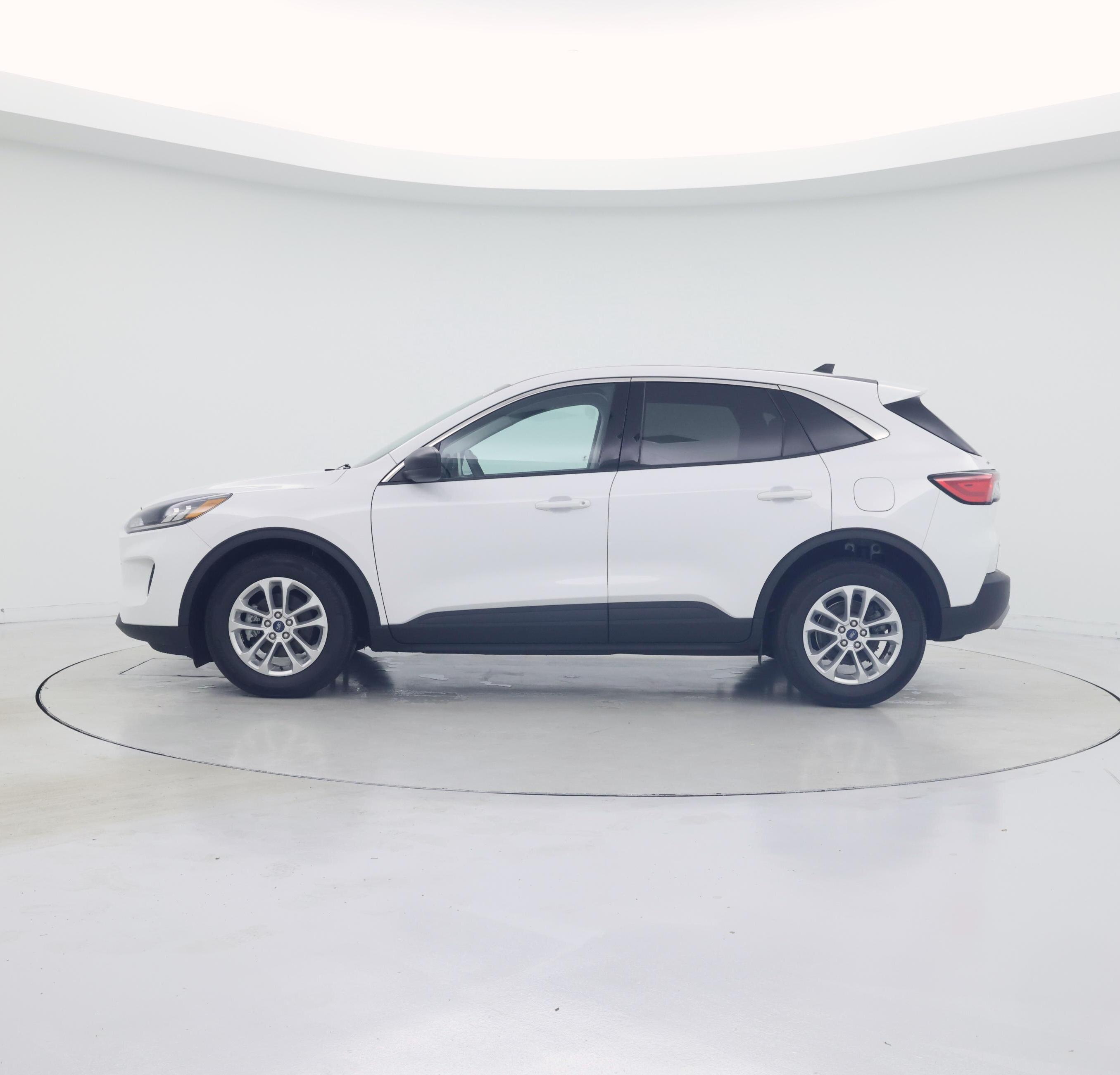 Thumbnail: 2022 Ford Escape - 3