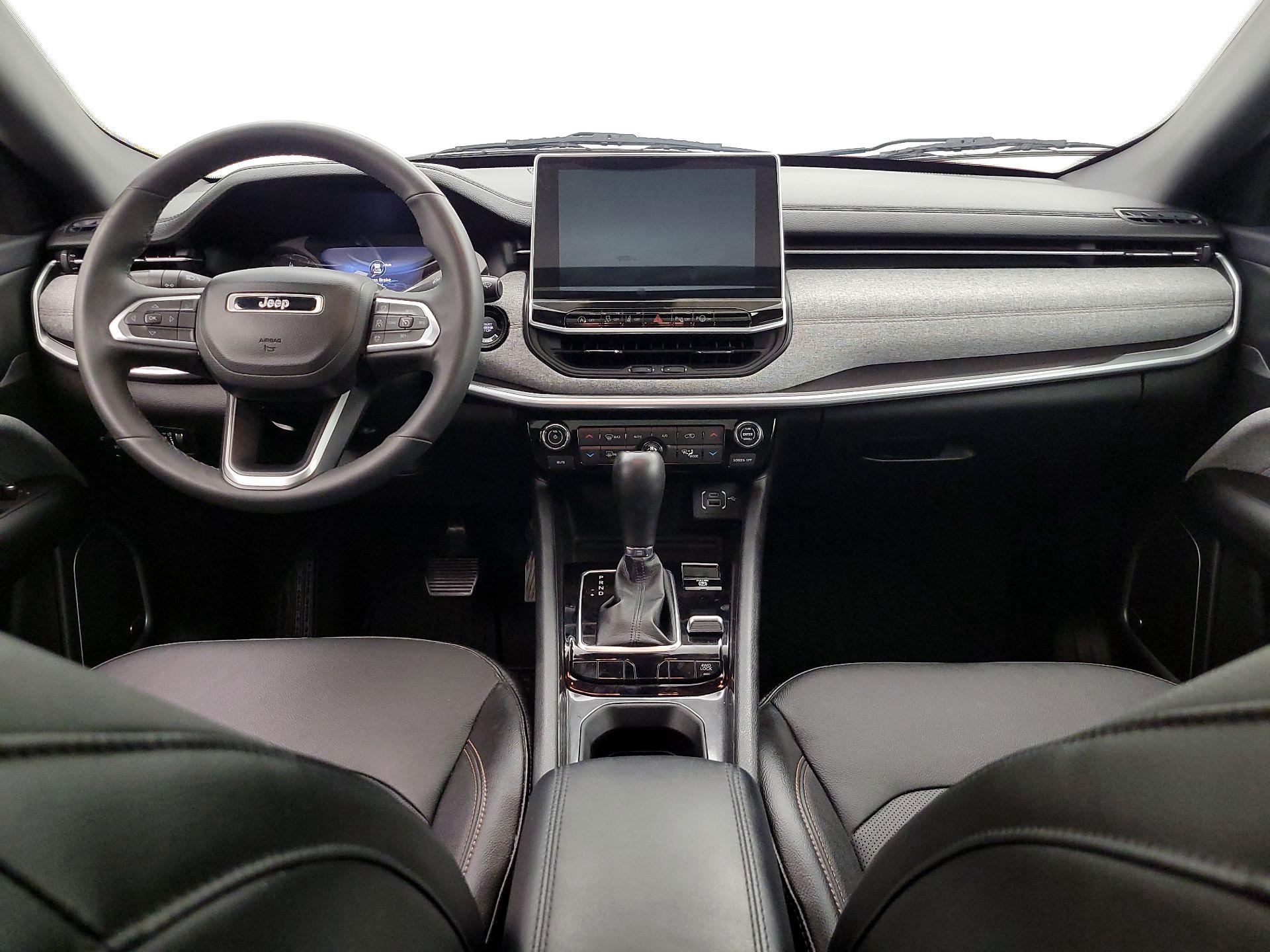 Thumbnail: 2023 Jeep Compass - 9