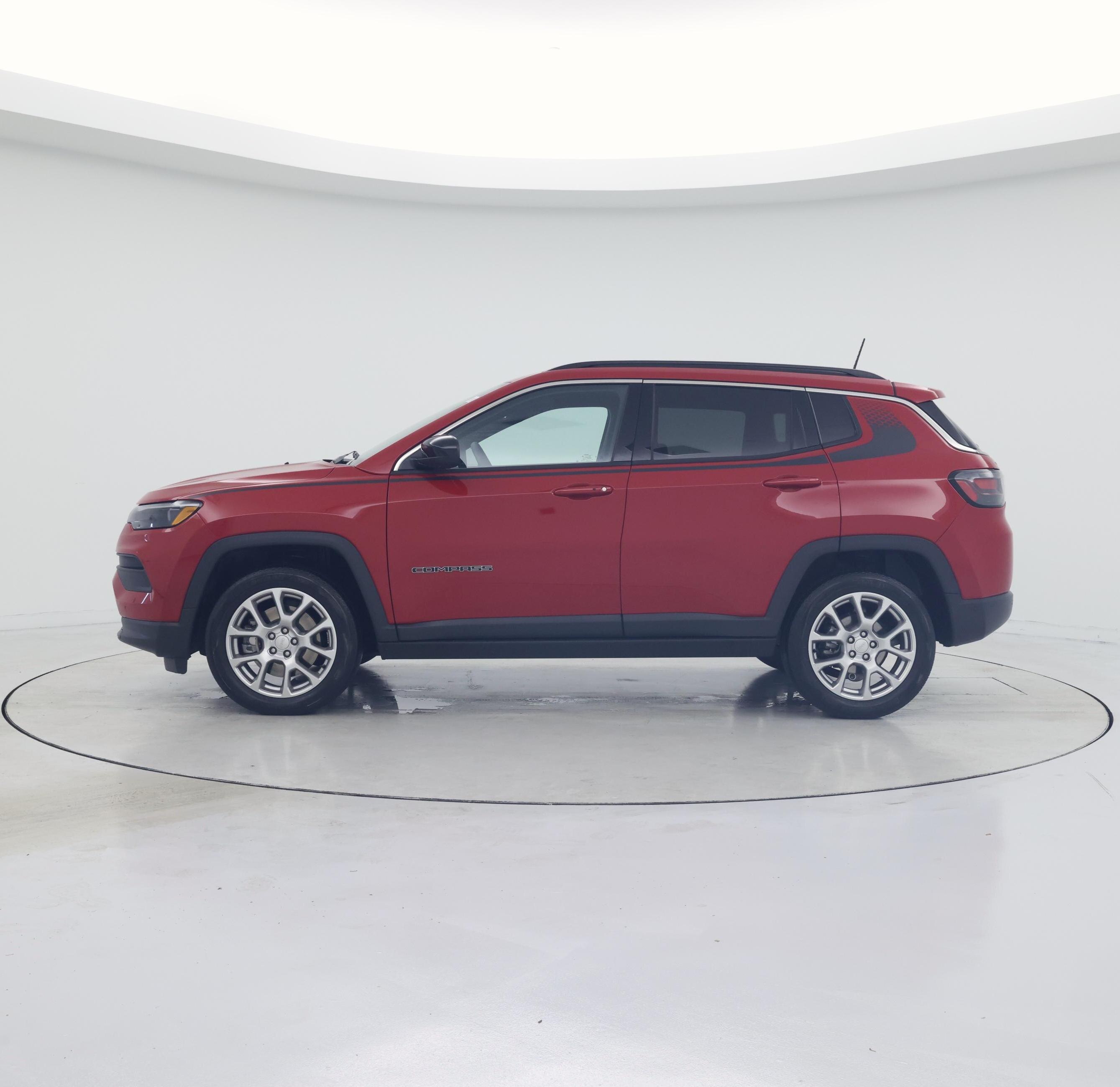 Thumbnail: 2023 Jeep Compass - 3