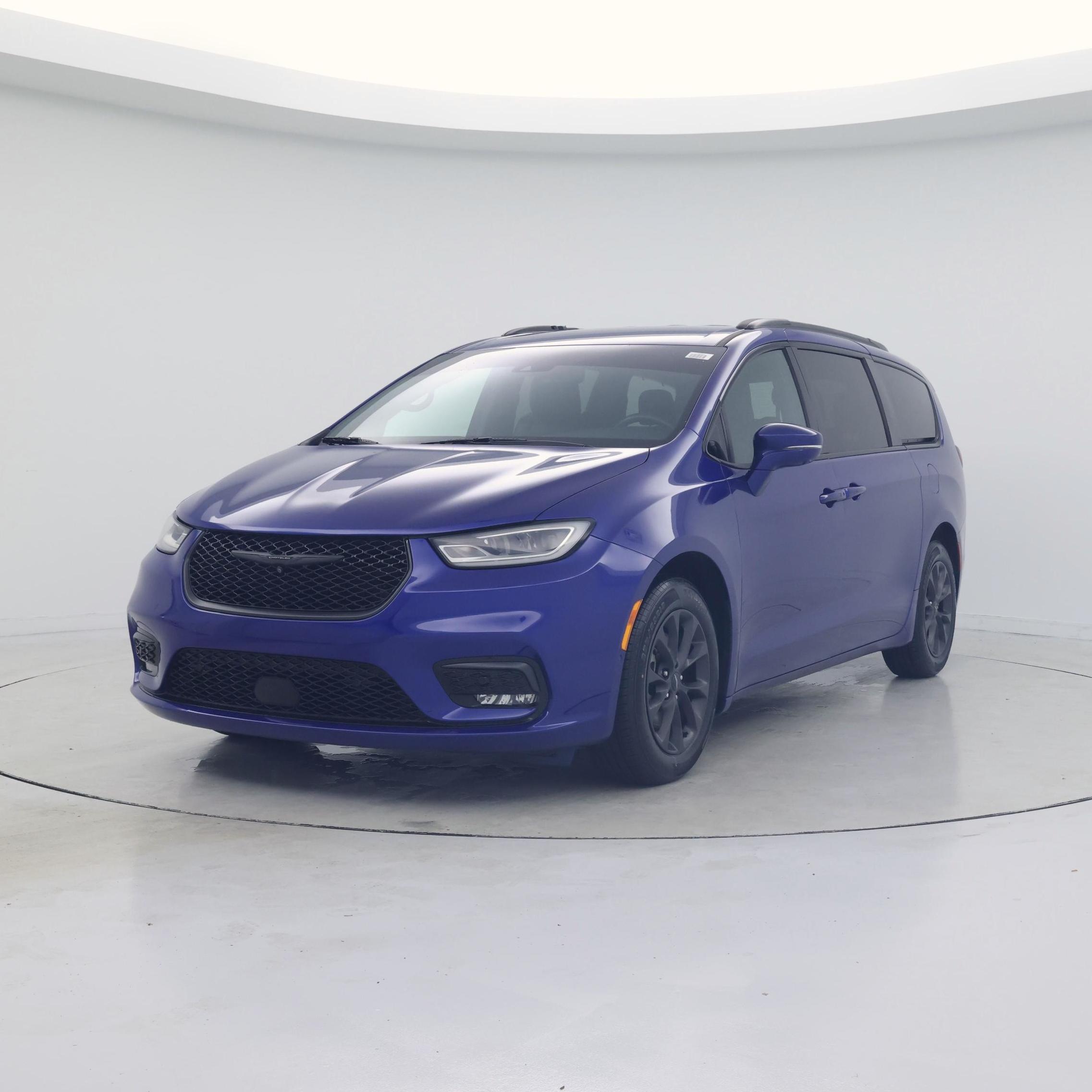 Thumbnail: 2021 Chrysler Pacifica - 4
