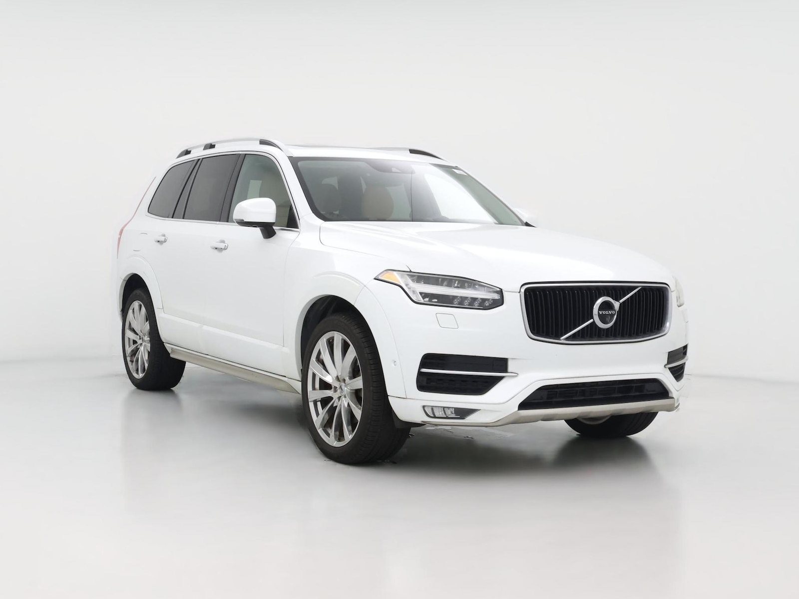 2016 Volvo XC90 Momentum
