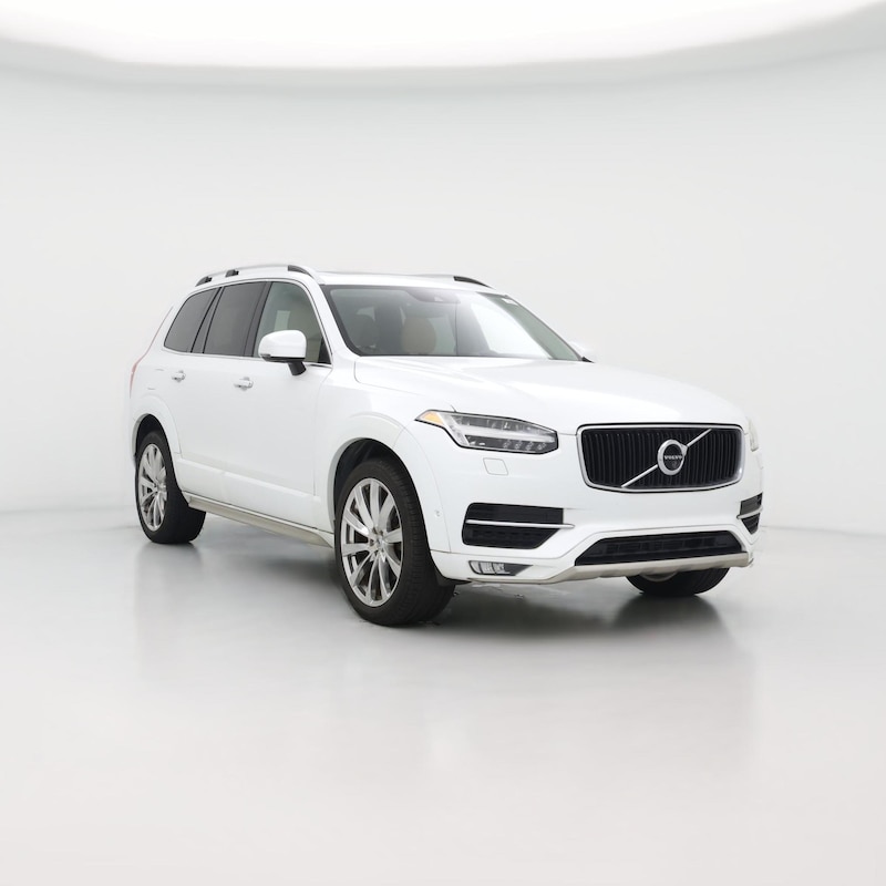 2016 Volvo XC90 T6 Momentum