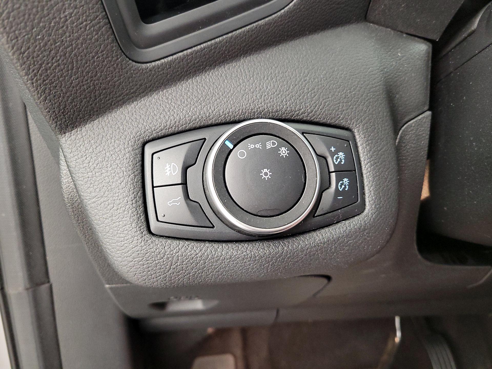 Thumbnail: 2018 Ford Escape - 13