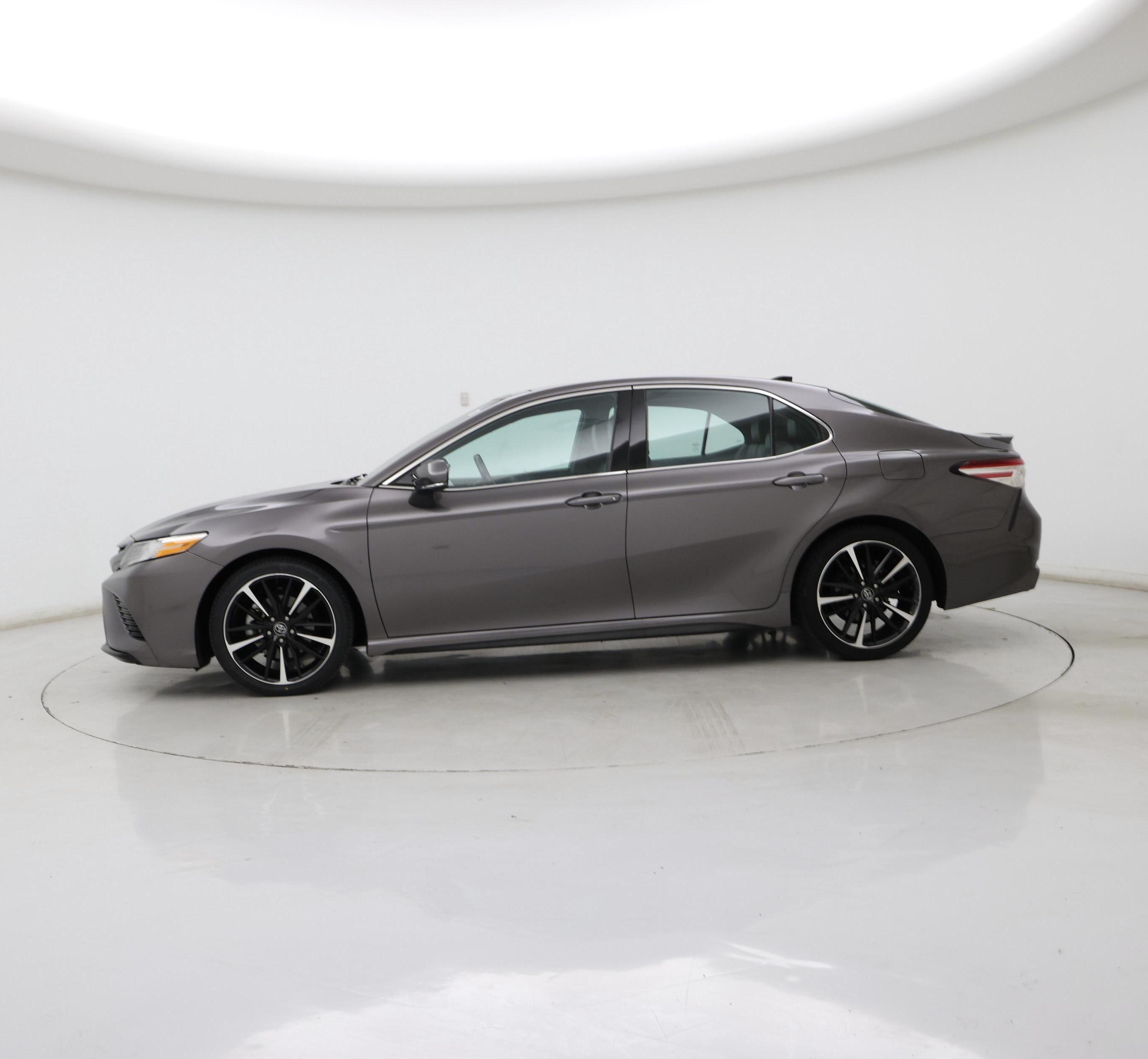 Thumbnail: 2020 Toyota Camry - 3