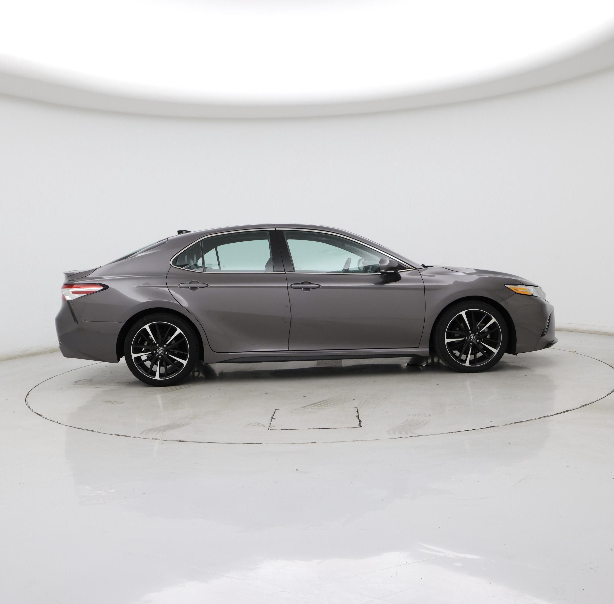 Thumbnail: 2020 Toyota Camry - 7