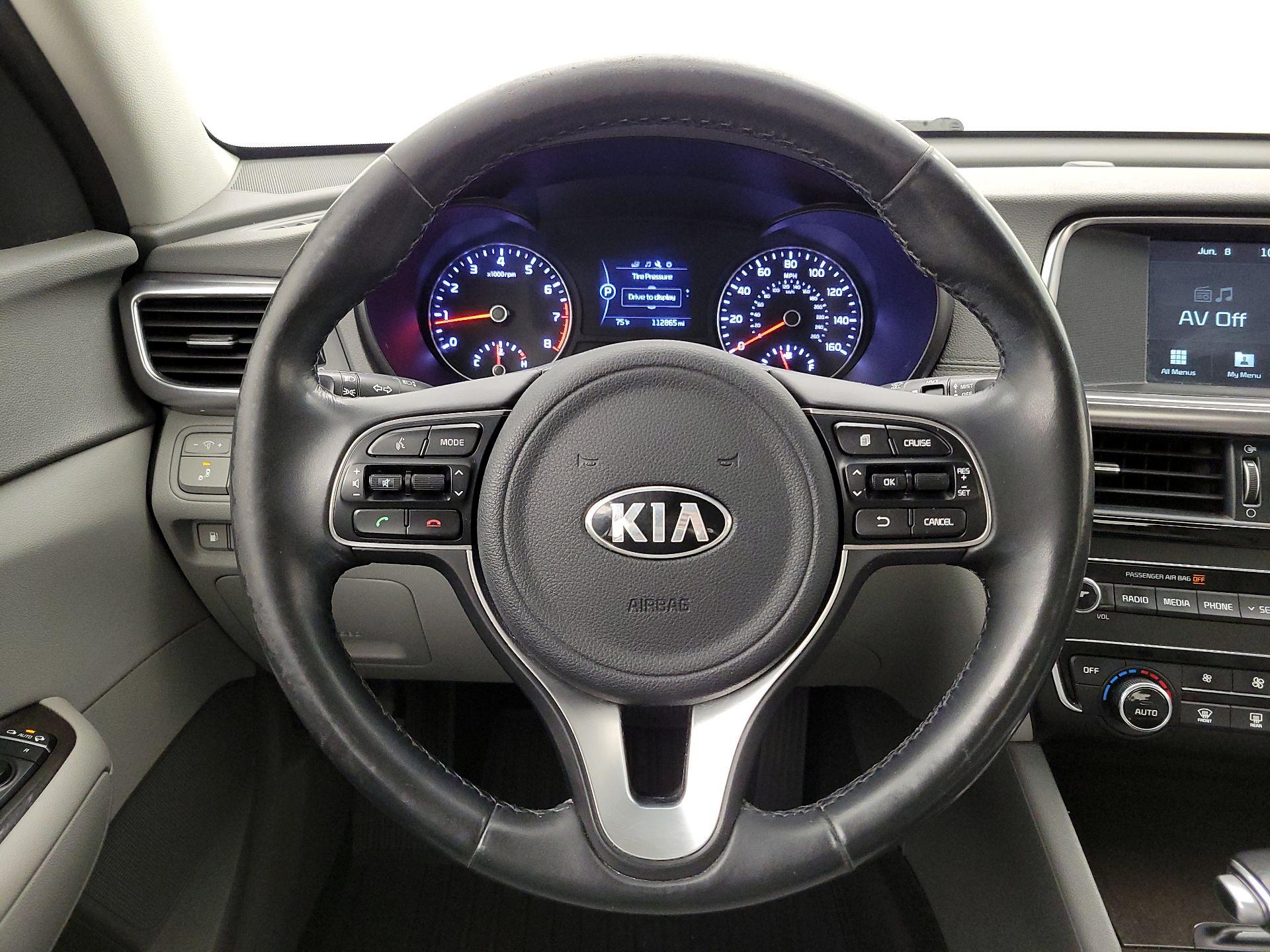 Thumbnail: 2018 Kia Optima - 10