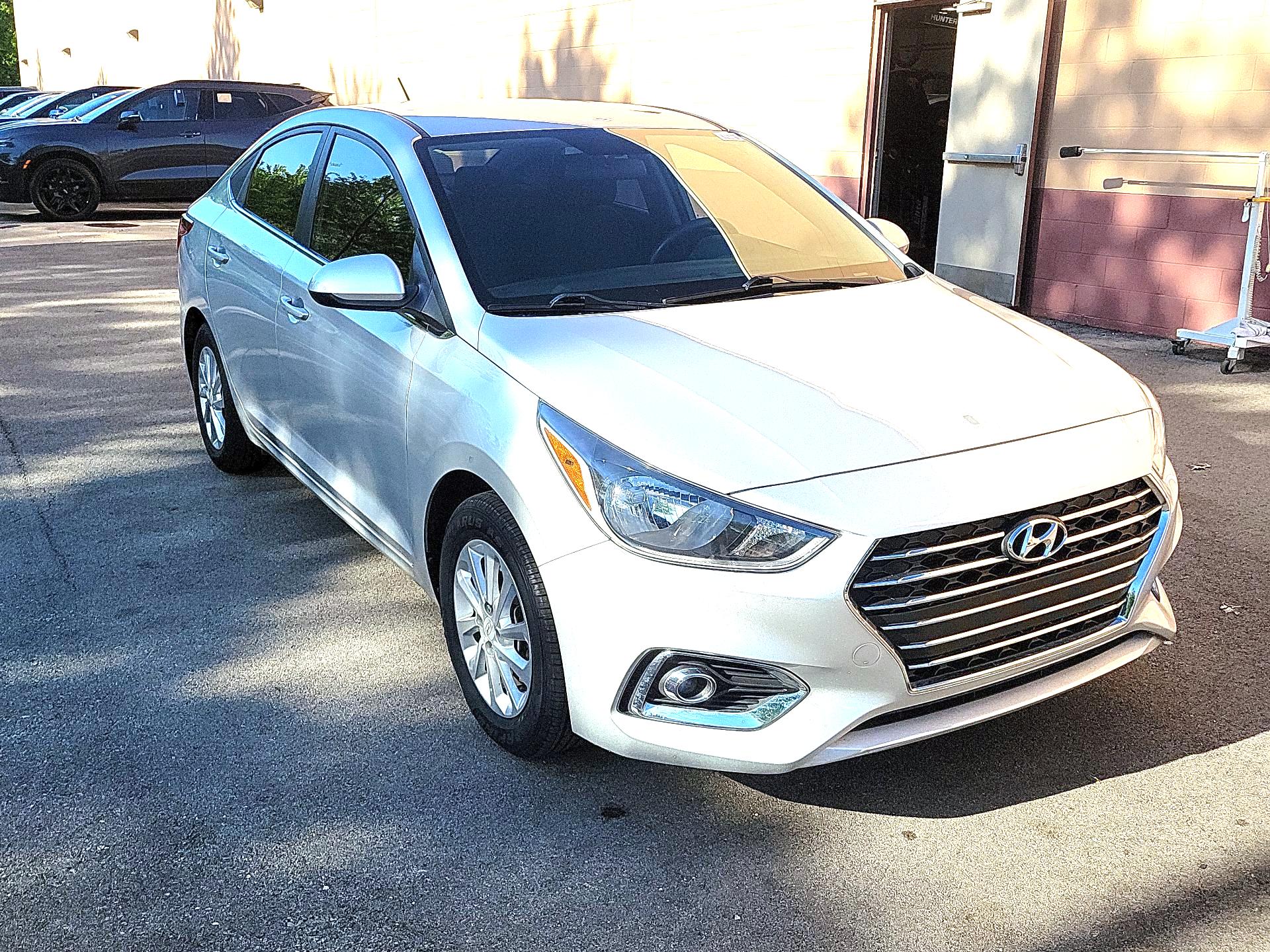 Thumbnail: 2022 Hyundai Accent - 1