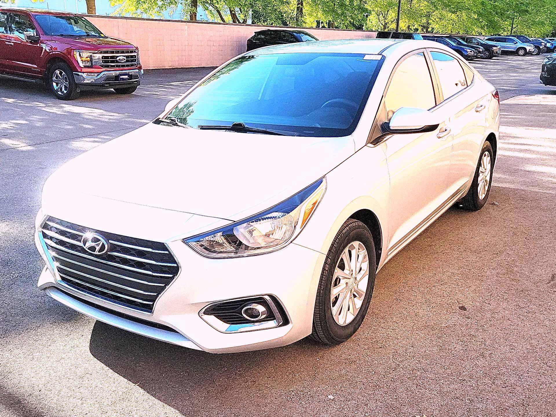 Thumbnail: 2022 Hyundai Accent - 3