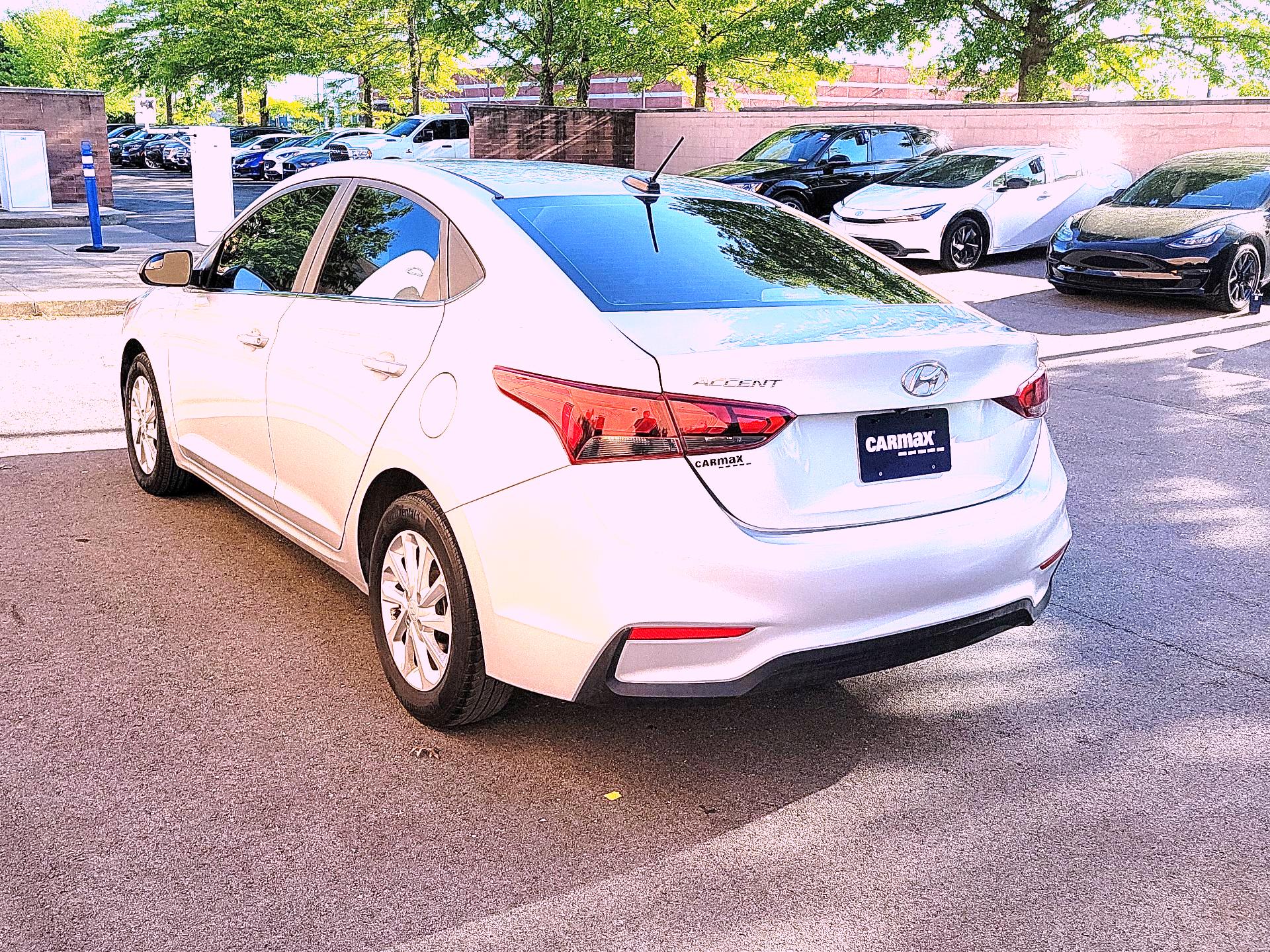 Thumbnail: 2022 Hyundai Accent - 7