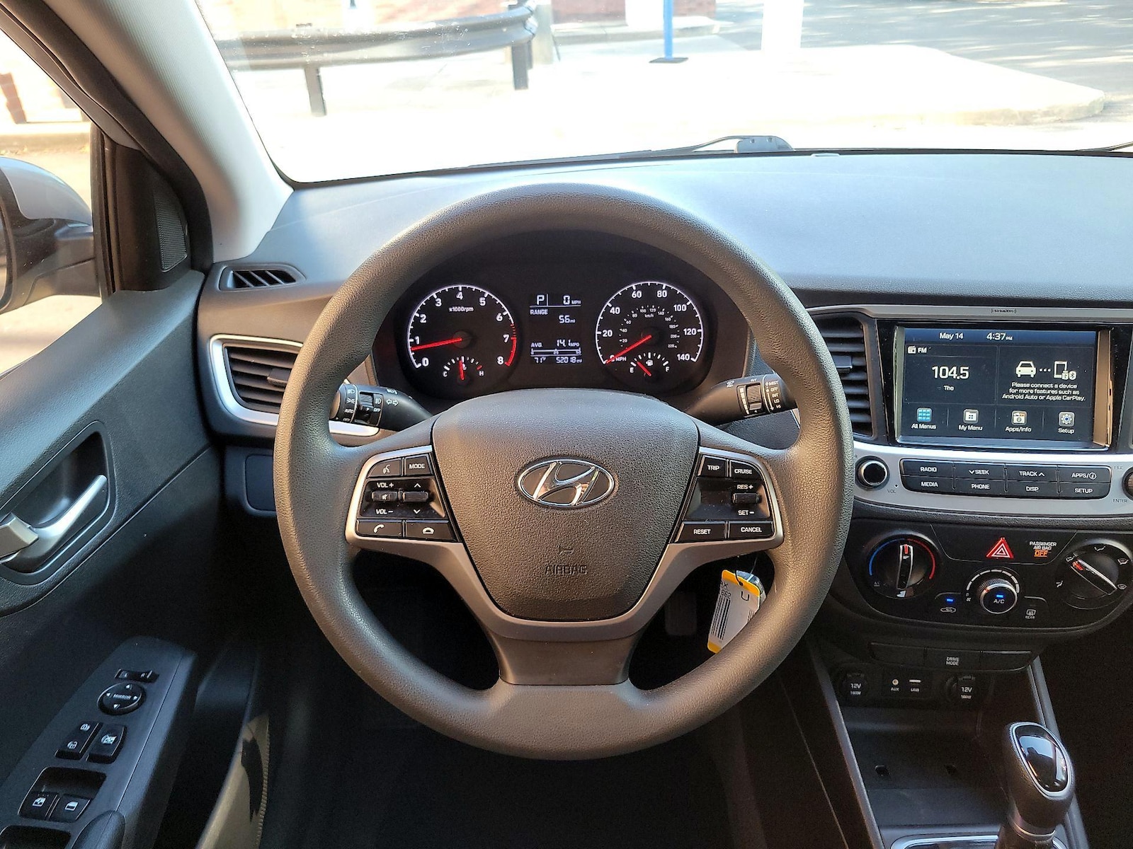 2022 Hyundai Accent SEL - Photo 9