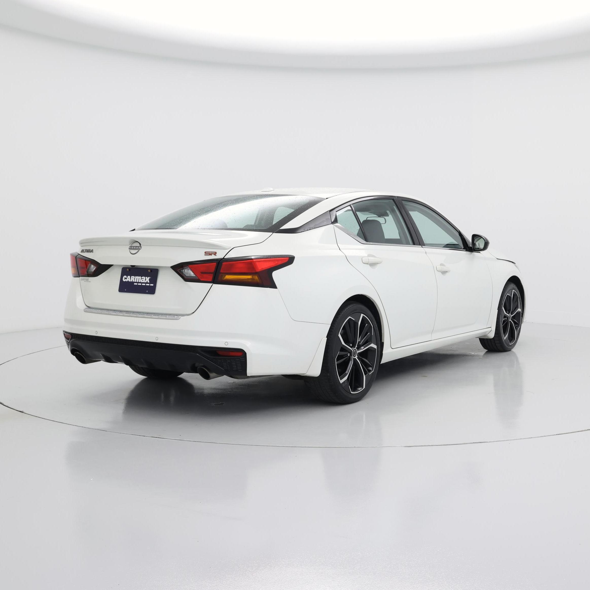 Thumbnail: 2023 Nissan Altima - 8